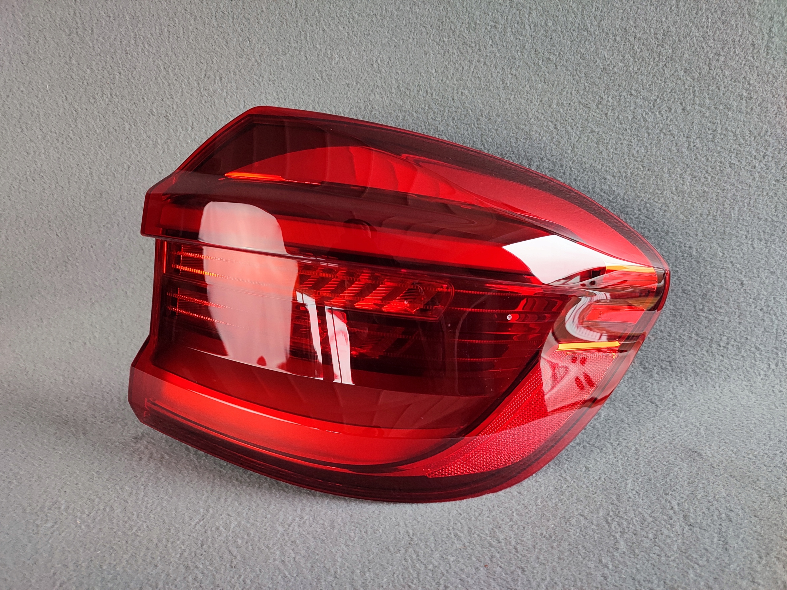 BMW X3 G01 фонарь правый led 7408738