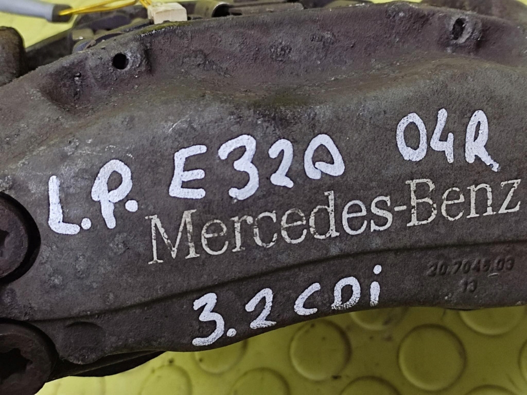 MERCEDES W211 caliper brake left front 20704703