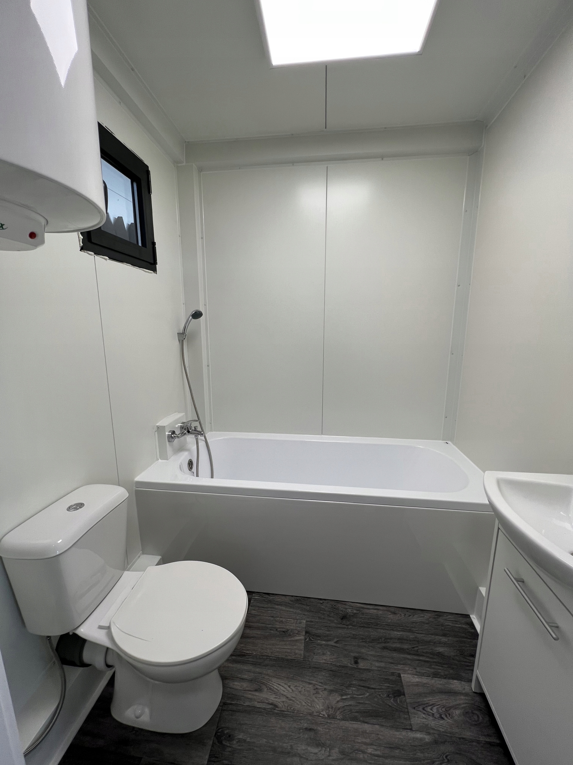 Kontener mieszkalny handlowy pawilon biurowy usługowy 7x3 Szerokość 3 m