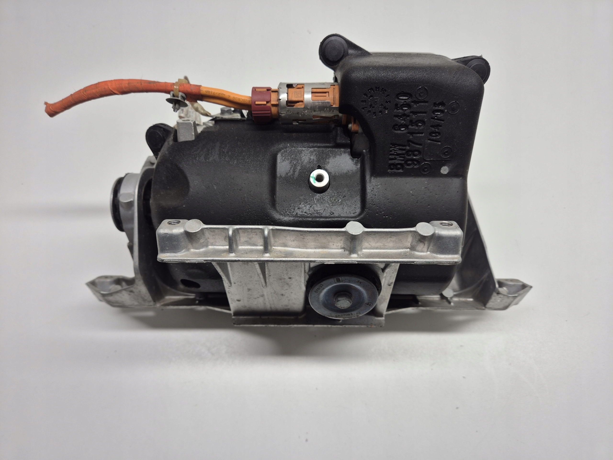 BMW I4 G26 компрессор кондиционера оригинал 9871511
