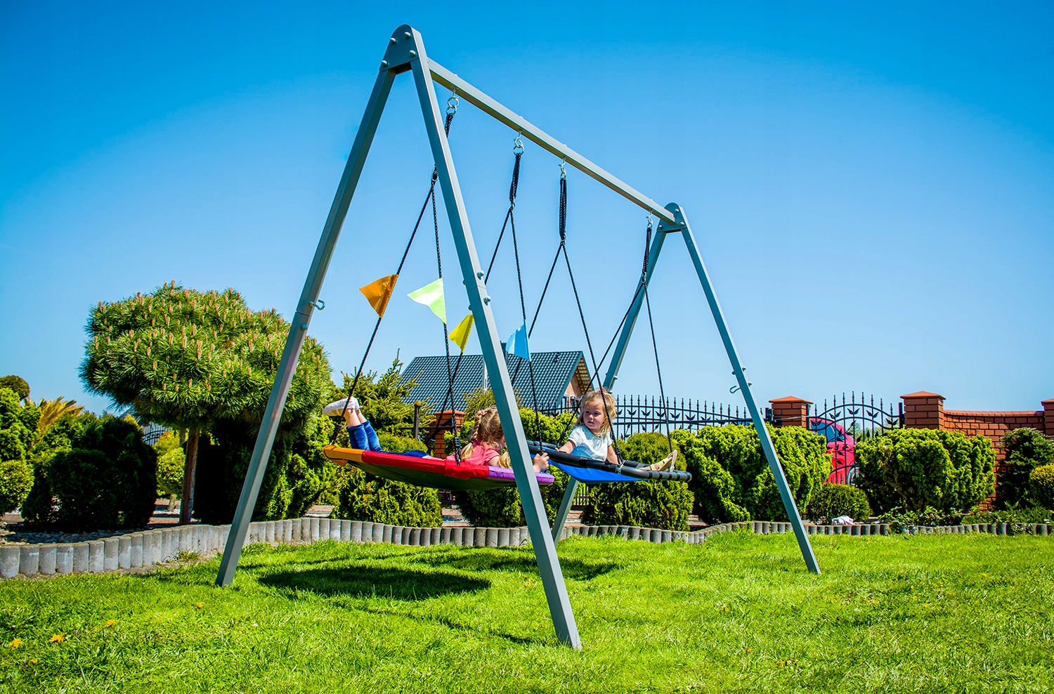 HUŚTAWKA OGRODOWA DLA DZIECI DOROSŁYCH STELAŻ METALOWY PODWÓJNY DO OGRODU Producent Zolta