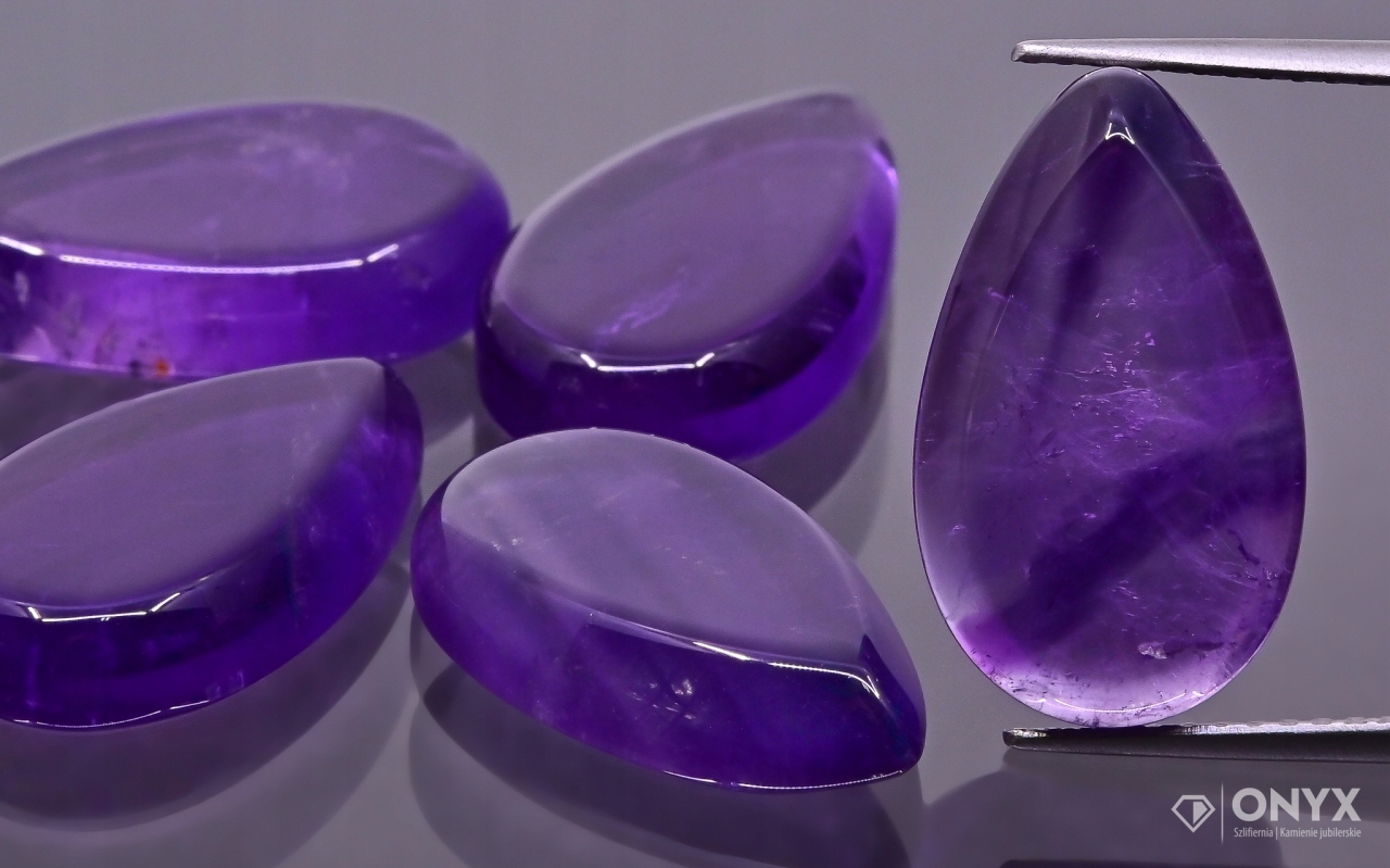 Ametyst mělká slza 17x10 mm