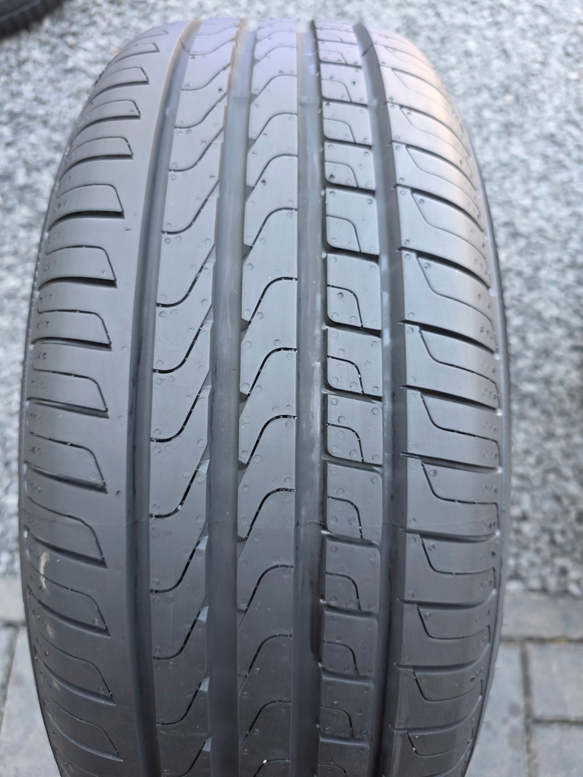 ぷーさん専用Pirelli Cinturato P7 205/55R17 Llanta PIRELLI Cinturato P7 205/55R17 - Virtual Llantas