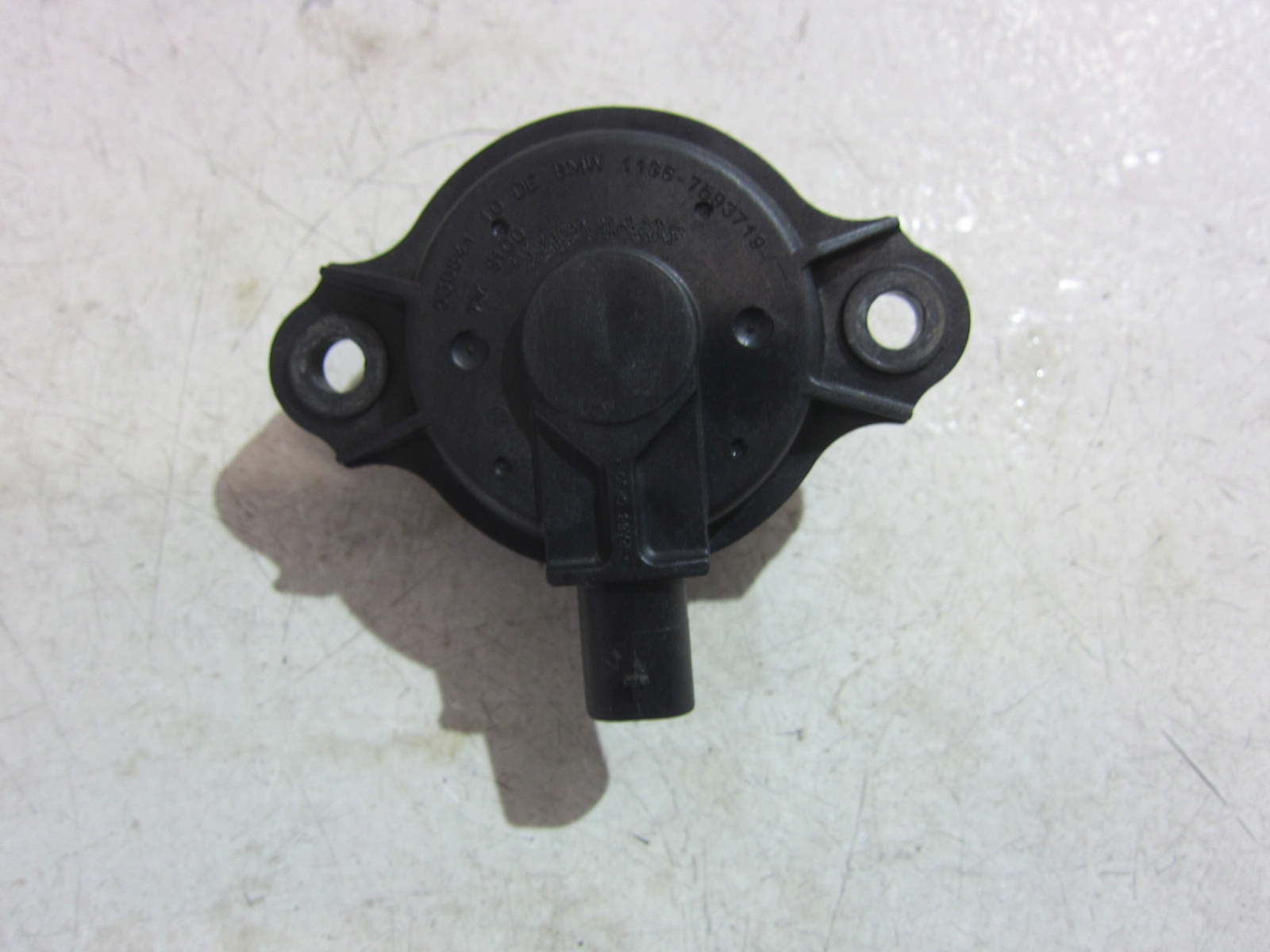 BMW F10 N20 damper regulator VANOS 11367593719
