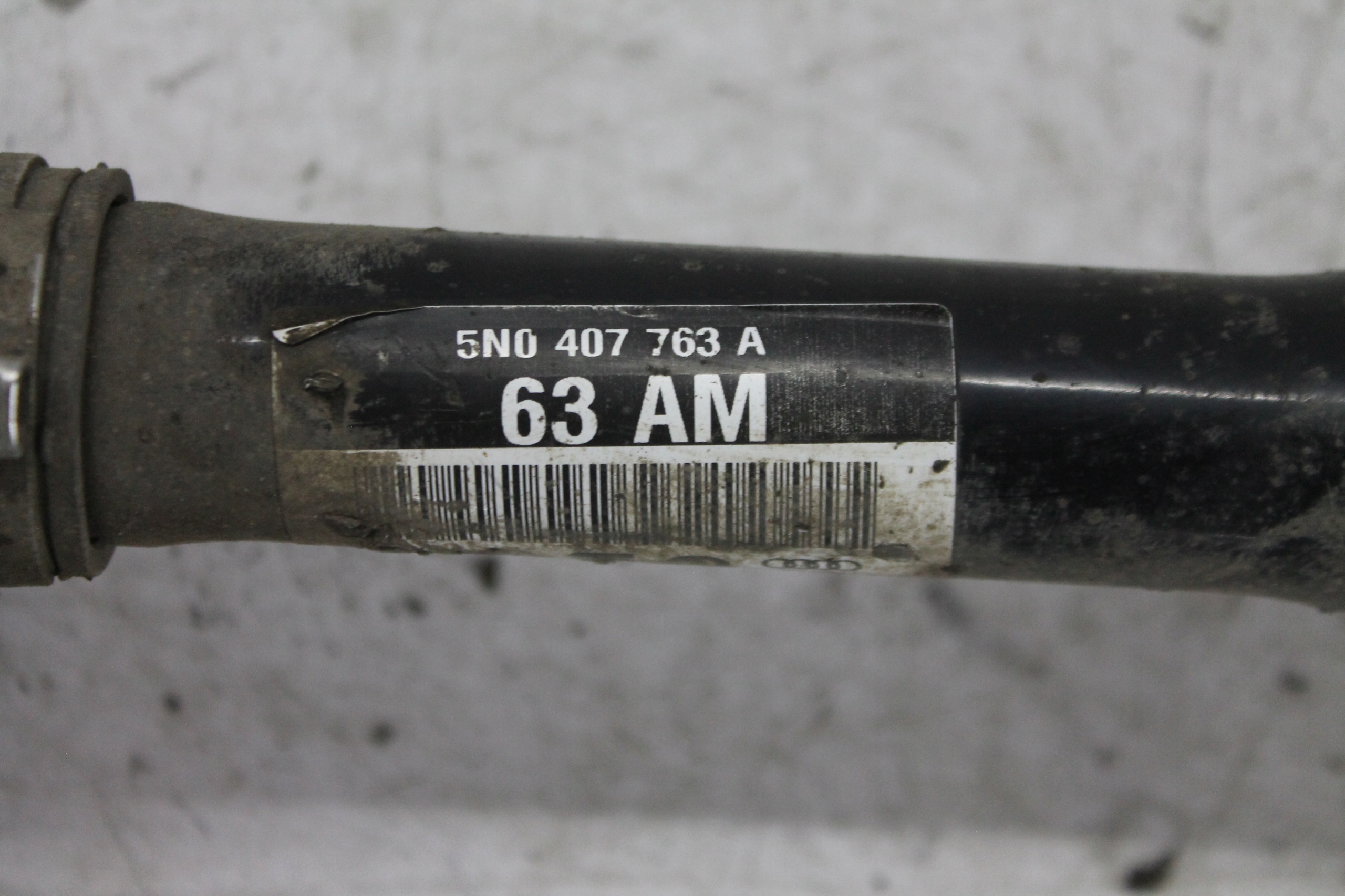 semi-axis left front 5N0407763A TIGUAN 5N 2.0 TDI 07