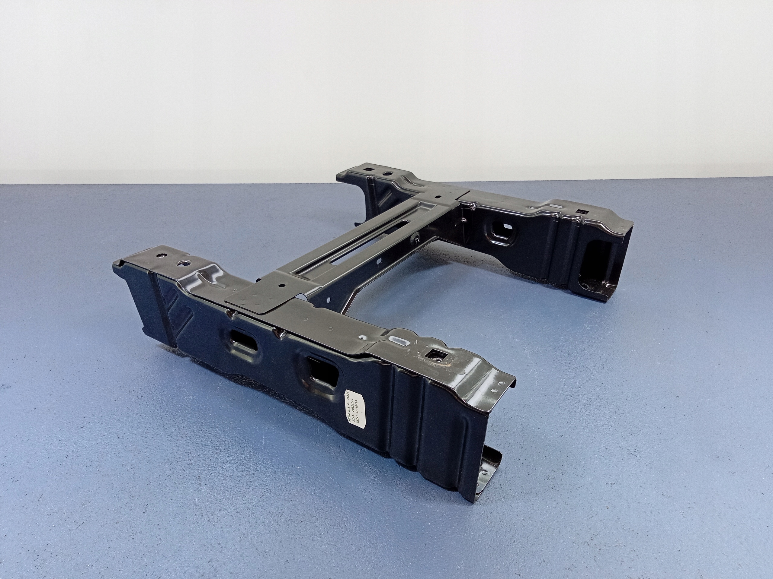 STELVIO QV ДЕРЖАТЕЛЬ КРЕПЛЕНИЕ СИДЕНЬЯ ВОДИТЕЛЯ