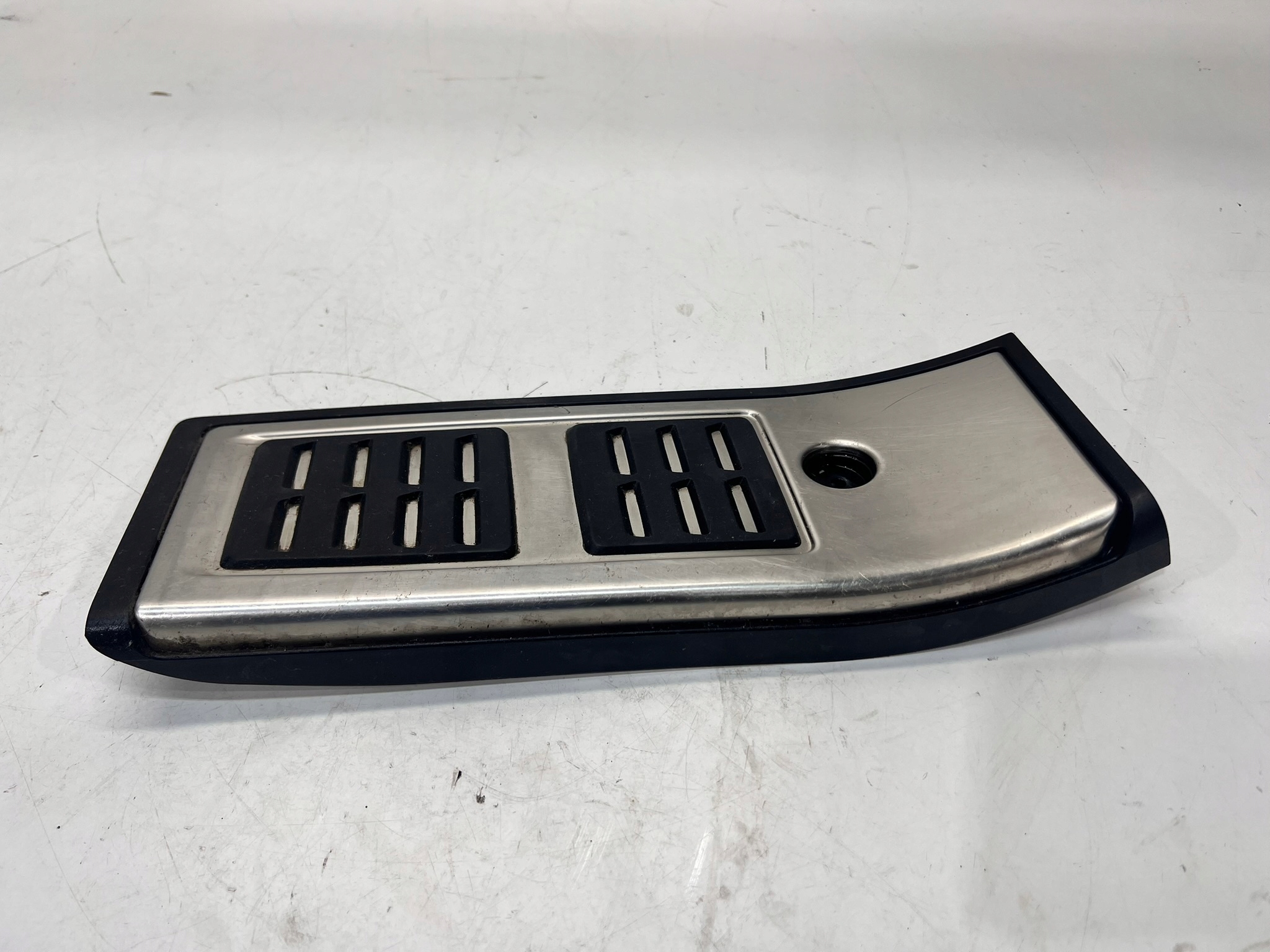 running board support cap AUDI Q5 FY 80B864777C