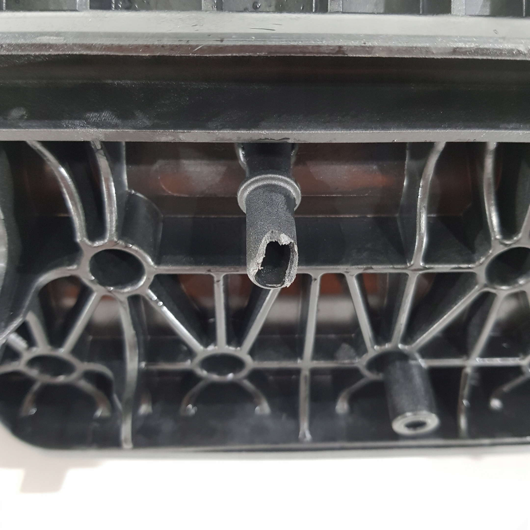 intake manifold Focus Mk3 1.5 Ecoboost DS7G-9424-GA