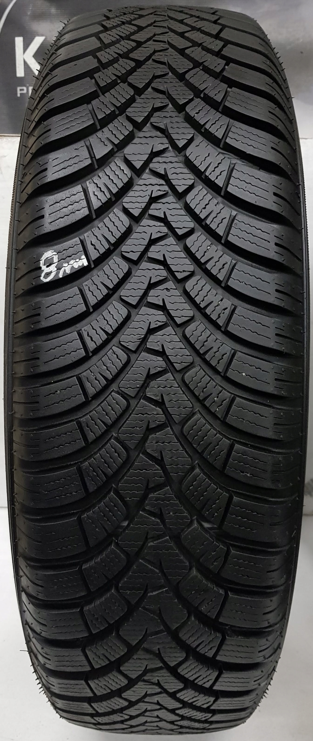 1x OPONA ZIMA FALKEN EUROWINTER HS01 SUV 215/70R16