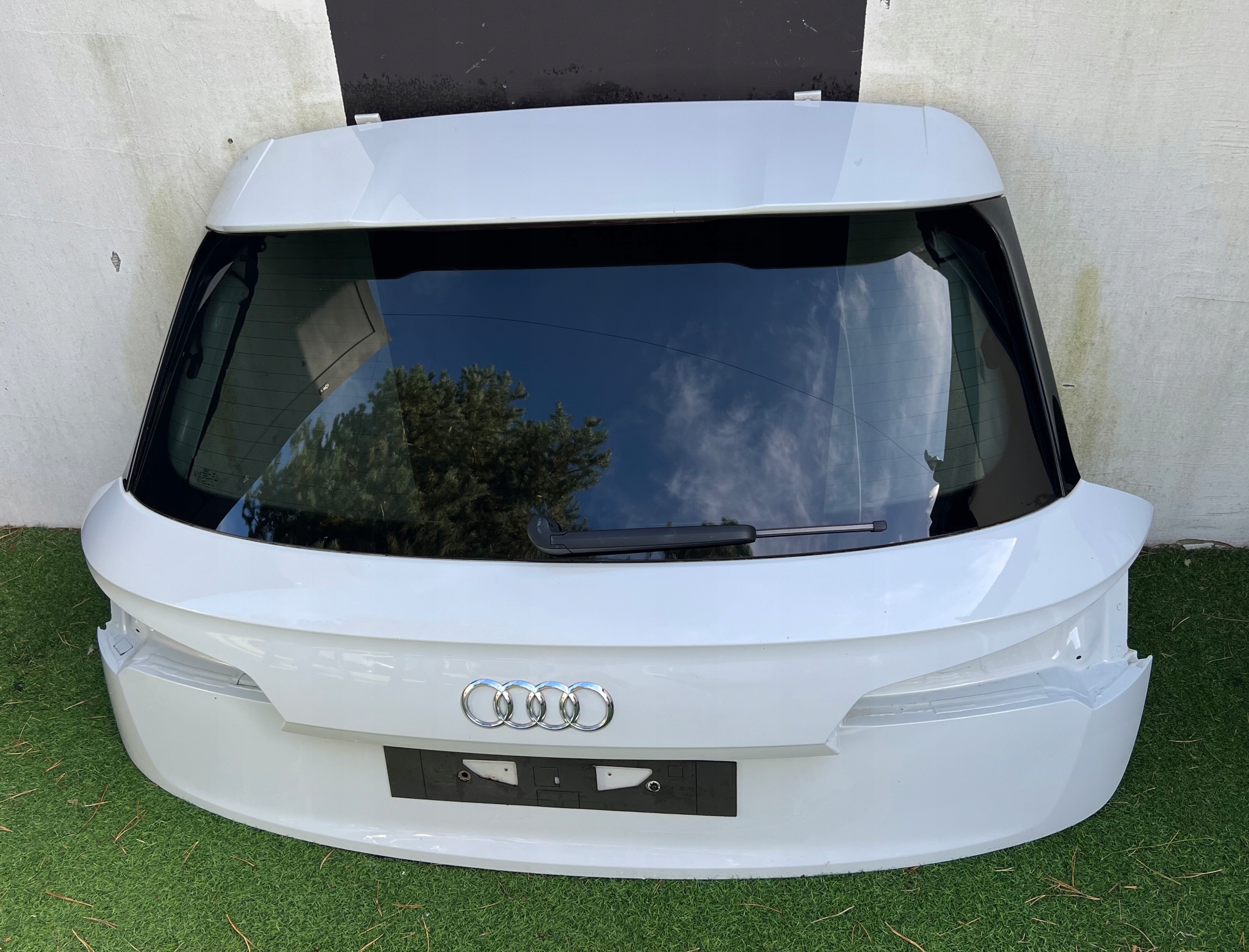 AUDI Q50a ЗАДНЯ КРИШКА БАГАЖНИКА Ls9r