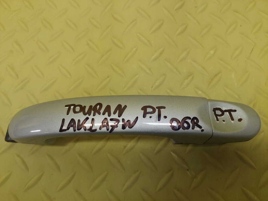 VW TOURAN and handle right rear part