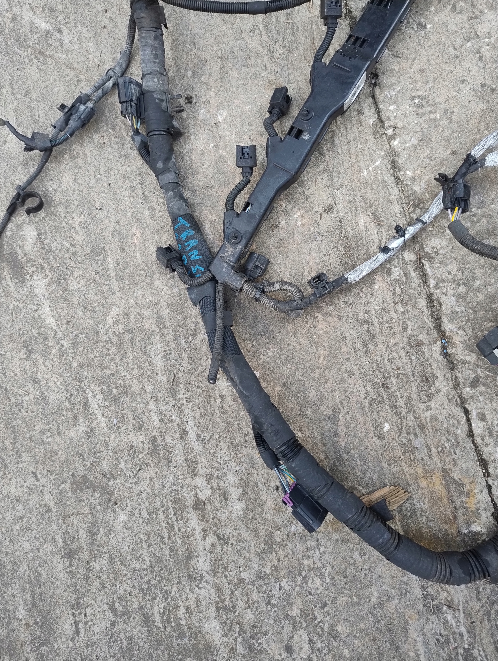 bundle of the engine Ford Transit MK8 2.2 107kw