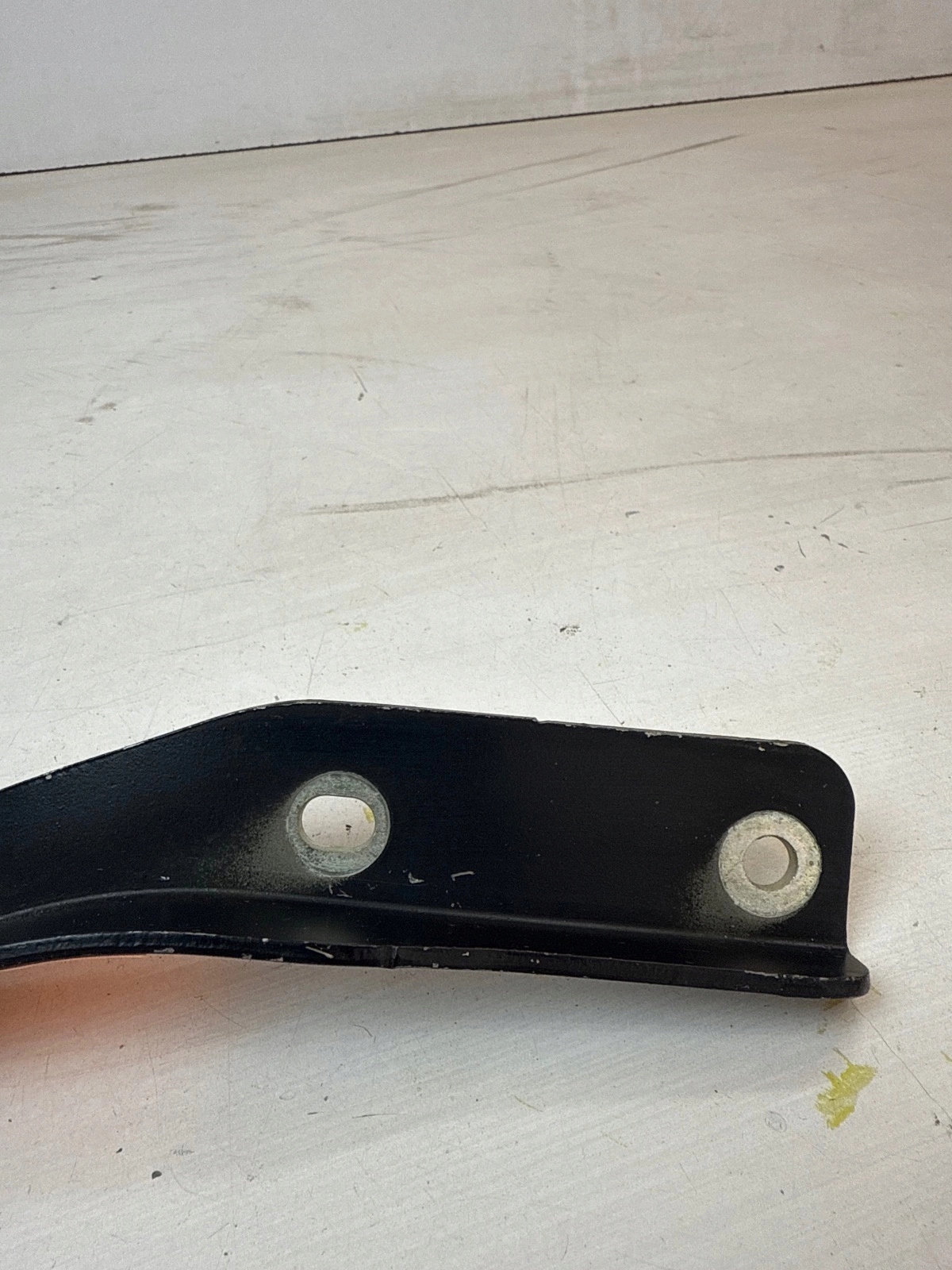 hinge bonnets front front left Nissan Qashqai J10