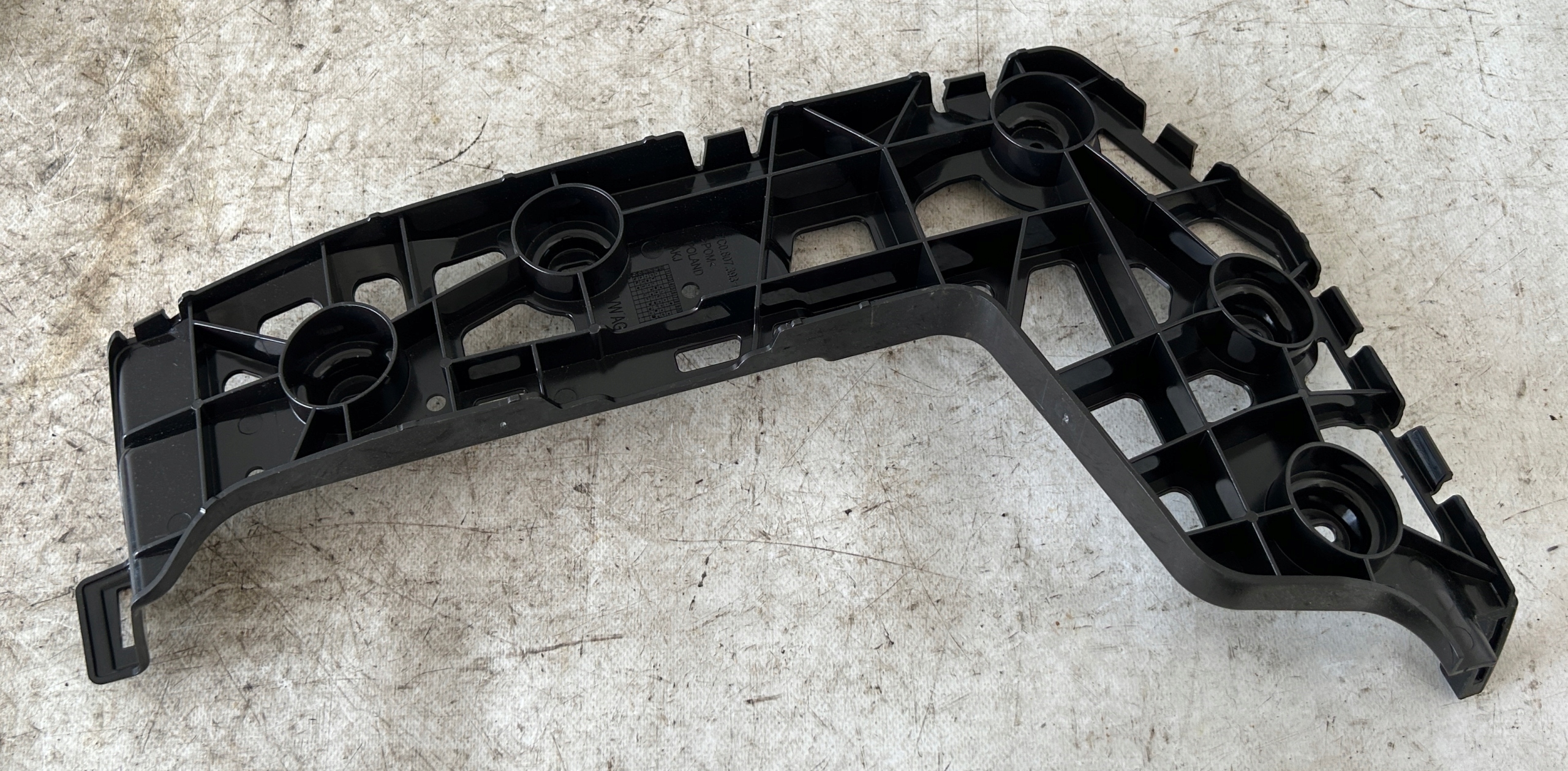 ŚLIZG ZDERZAKA LEWY TYŁ CRAFTER II TGE 7C0807393A