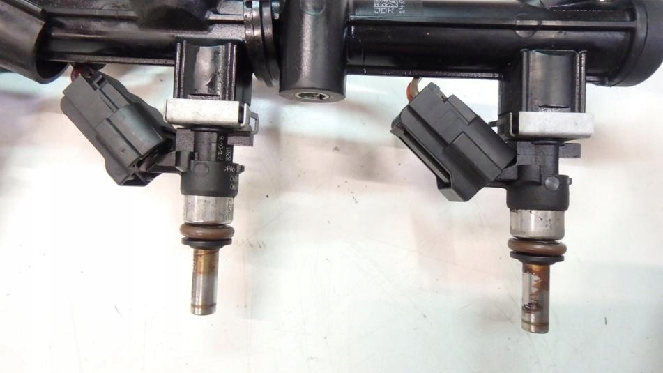 VW AUDI SKODA 2.0 TSI WTRYSK PALIWA 06L906031A Producent części Audi OE