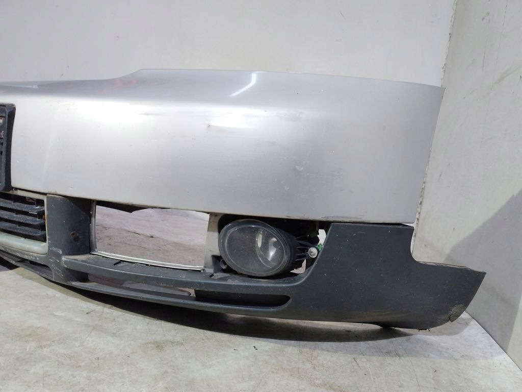 Audi A4 B6 nárazník předek přední