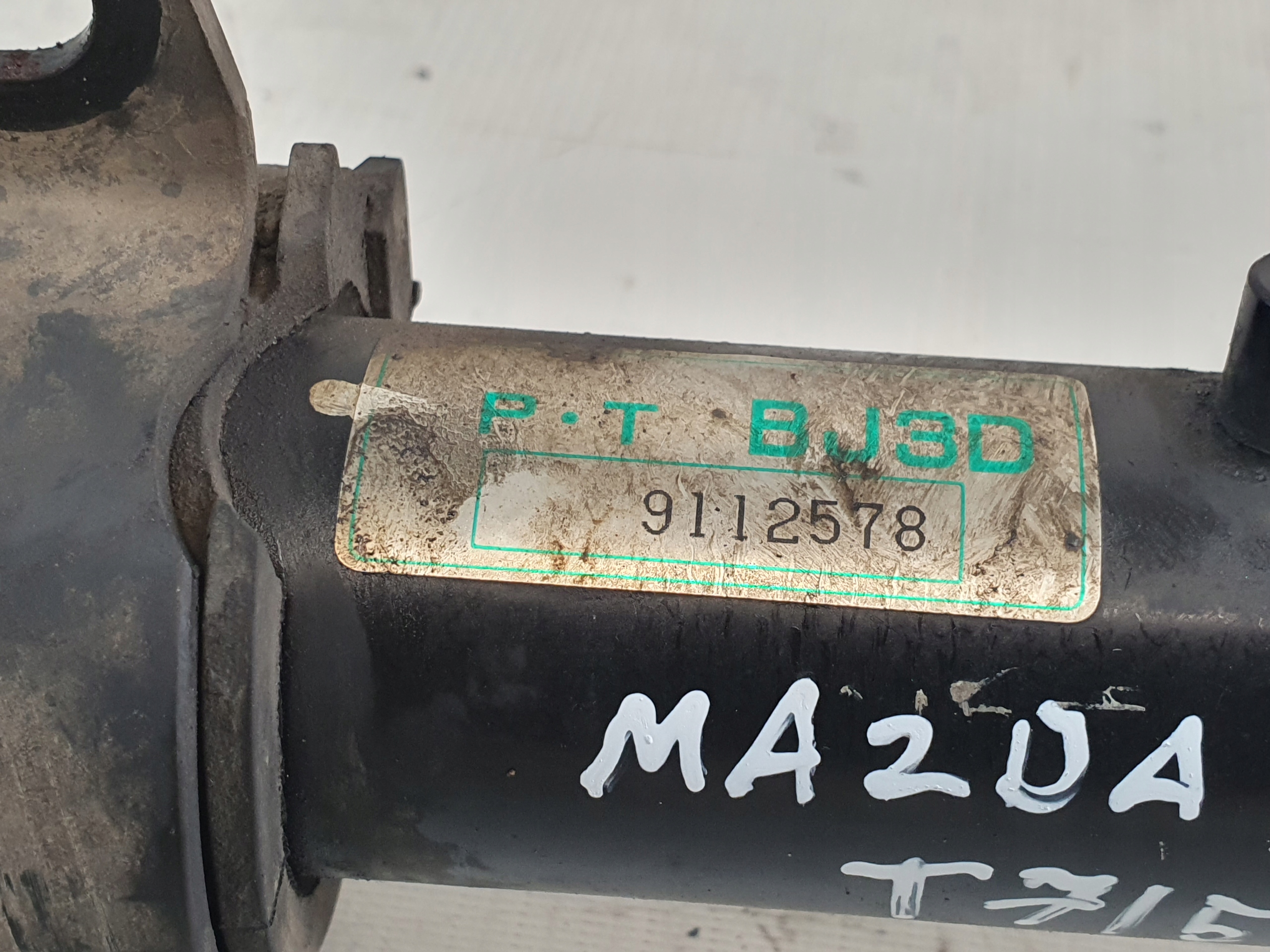 Boîter direction MAZDA 323F BJ 1.5B 99r.