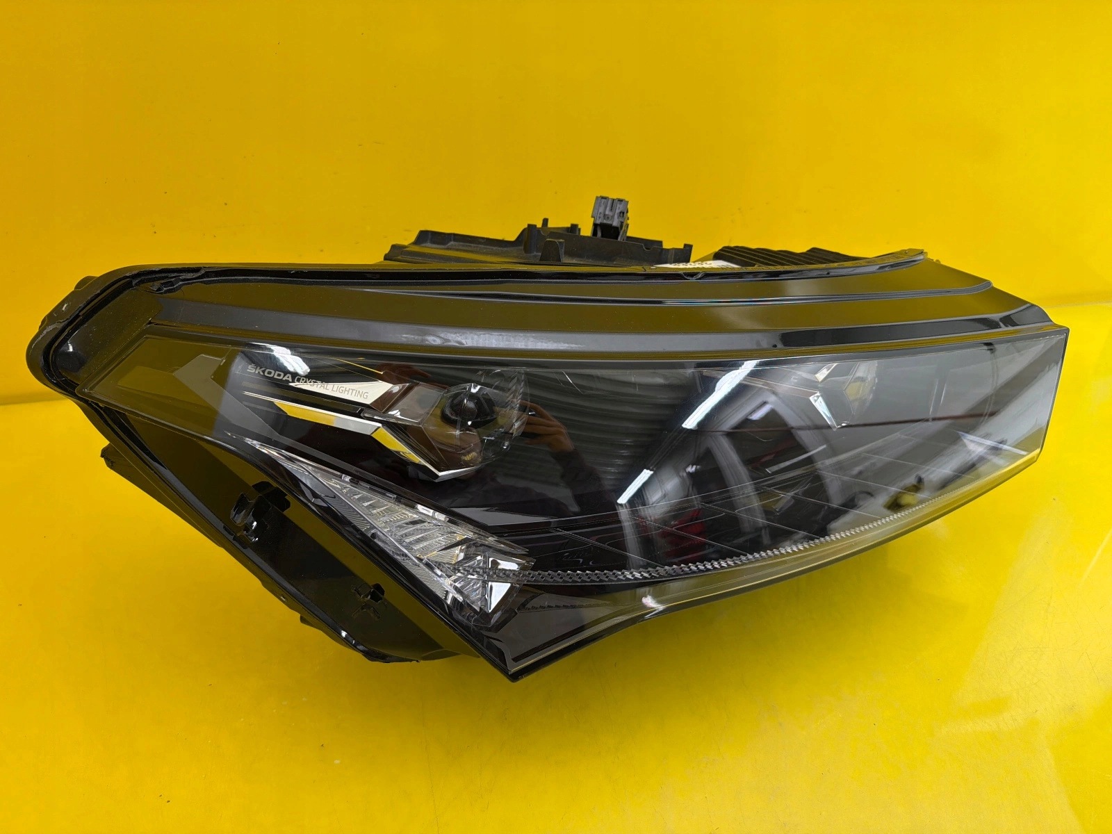 light right Skoda Enyaq Full Led 5LB941016H