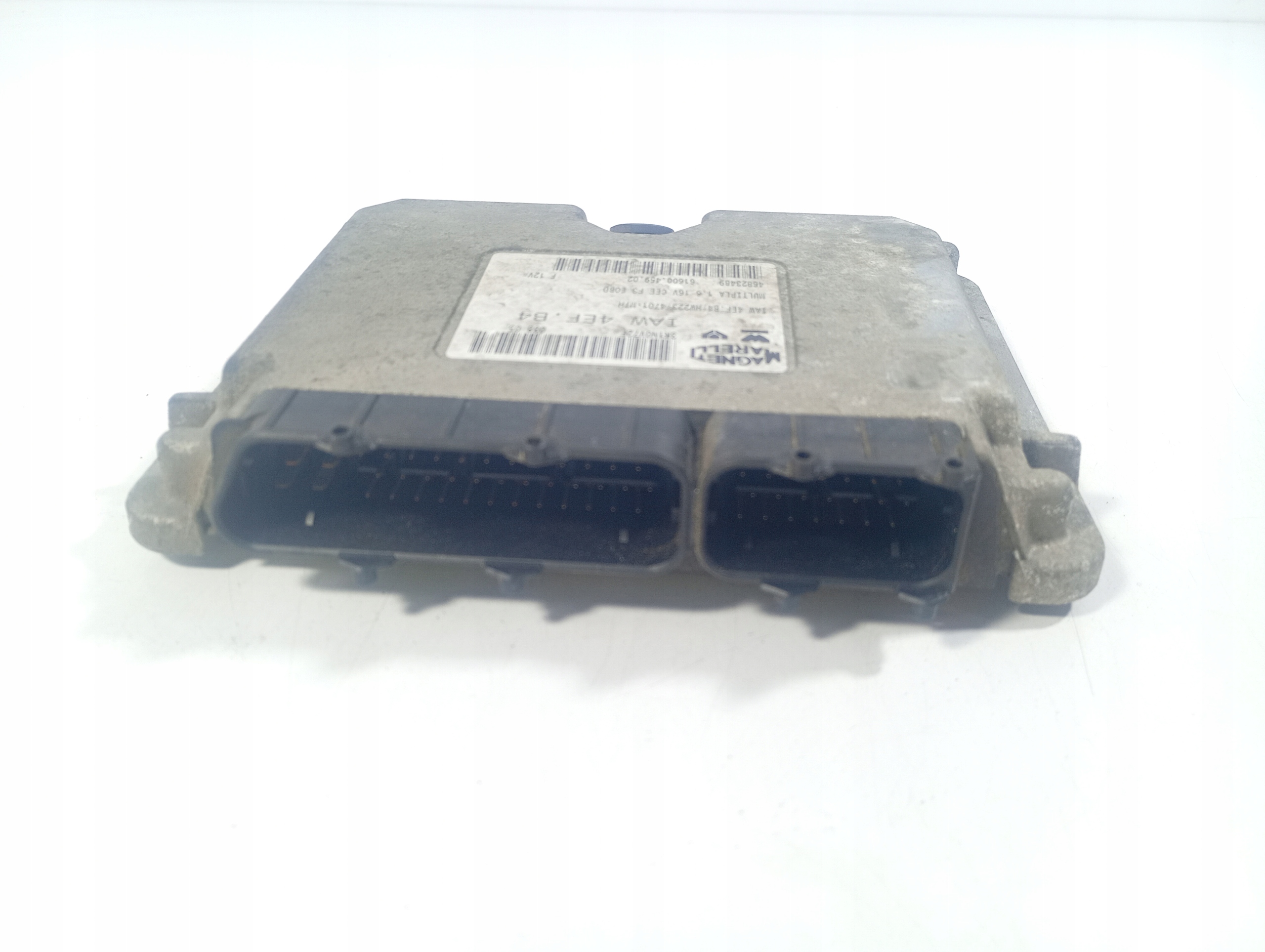 VW PASSAT B5 96-05 computer control unit of the engine OE 46823489