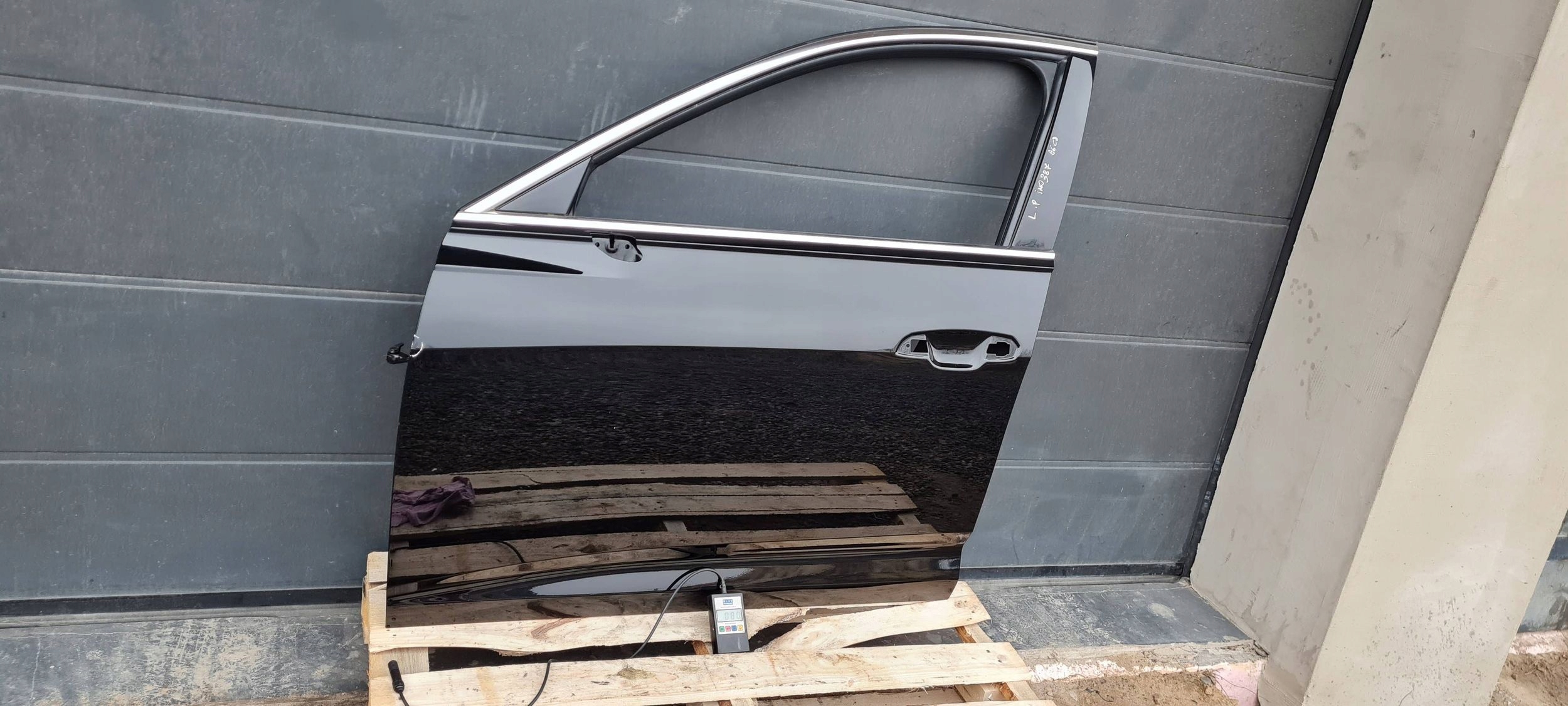 A6 C8 4K S6 door left left front front LY9B 23R 4K0831051B