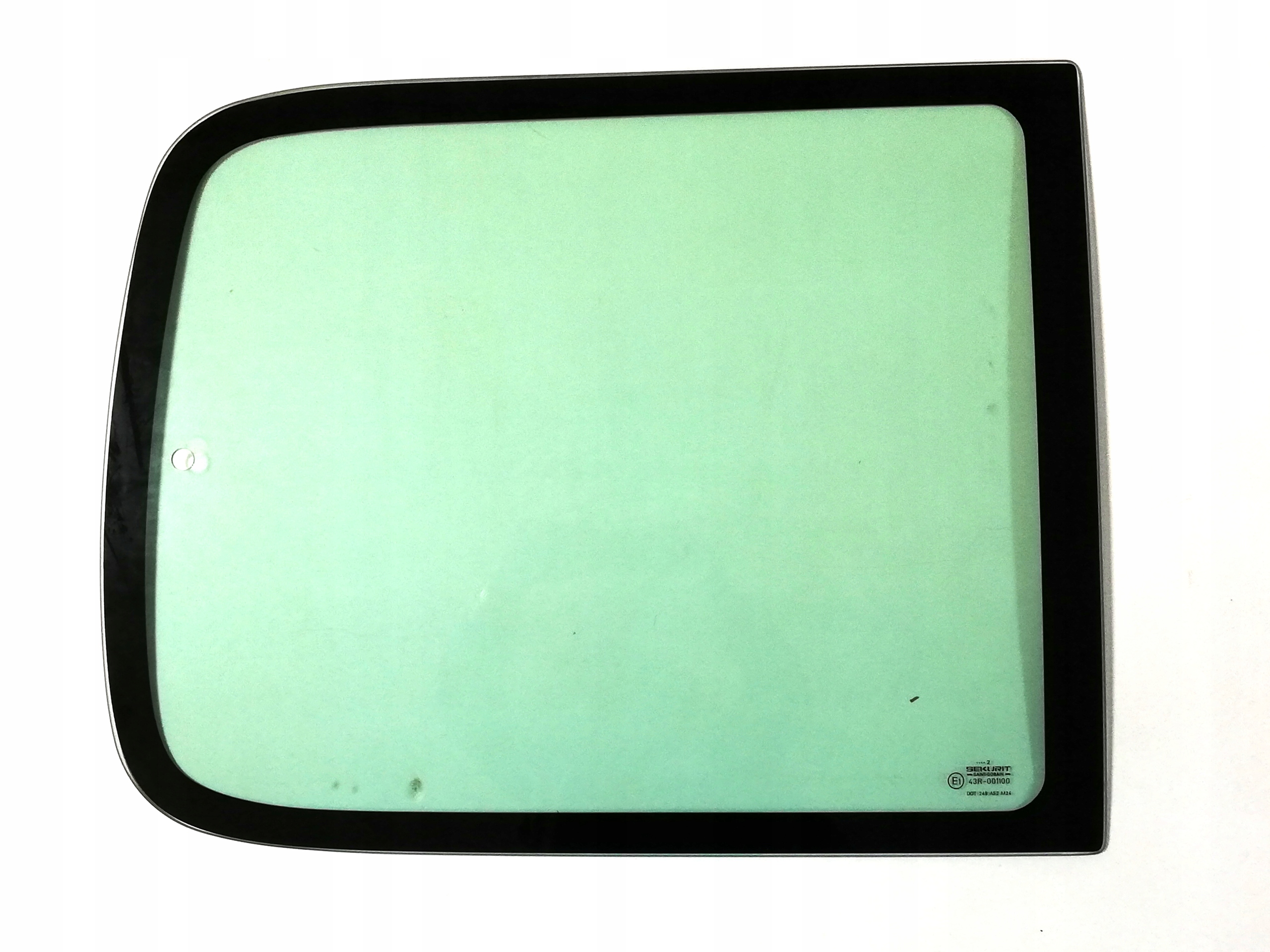 8569.J8 - Скло задньої правої двері CITROEN BERLINGO 8569J6 OE!