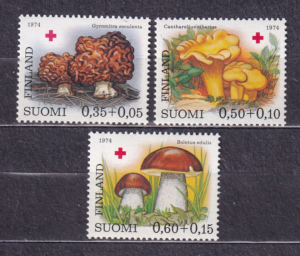 FINLANDIA** GRZYBY I Mi 753-55