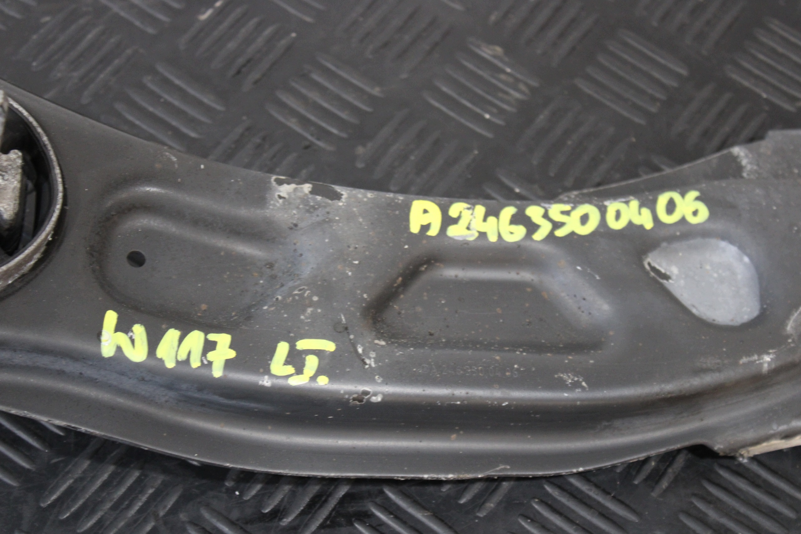 Querlenker links heck A2463500406 MERCEDES CLA W117 2,2 CDI