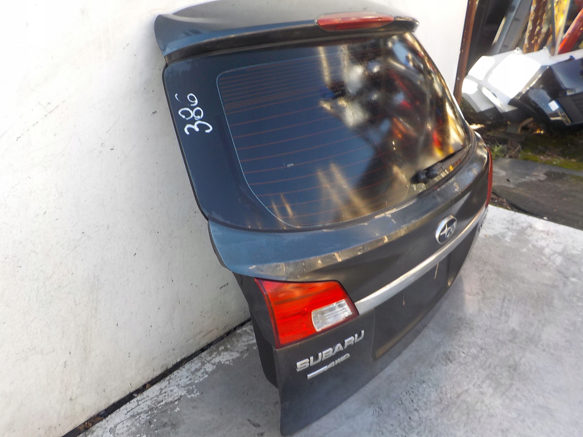 386 SUBARU LEGACY V KOMBI boot door rear