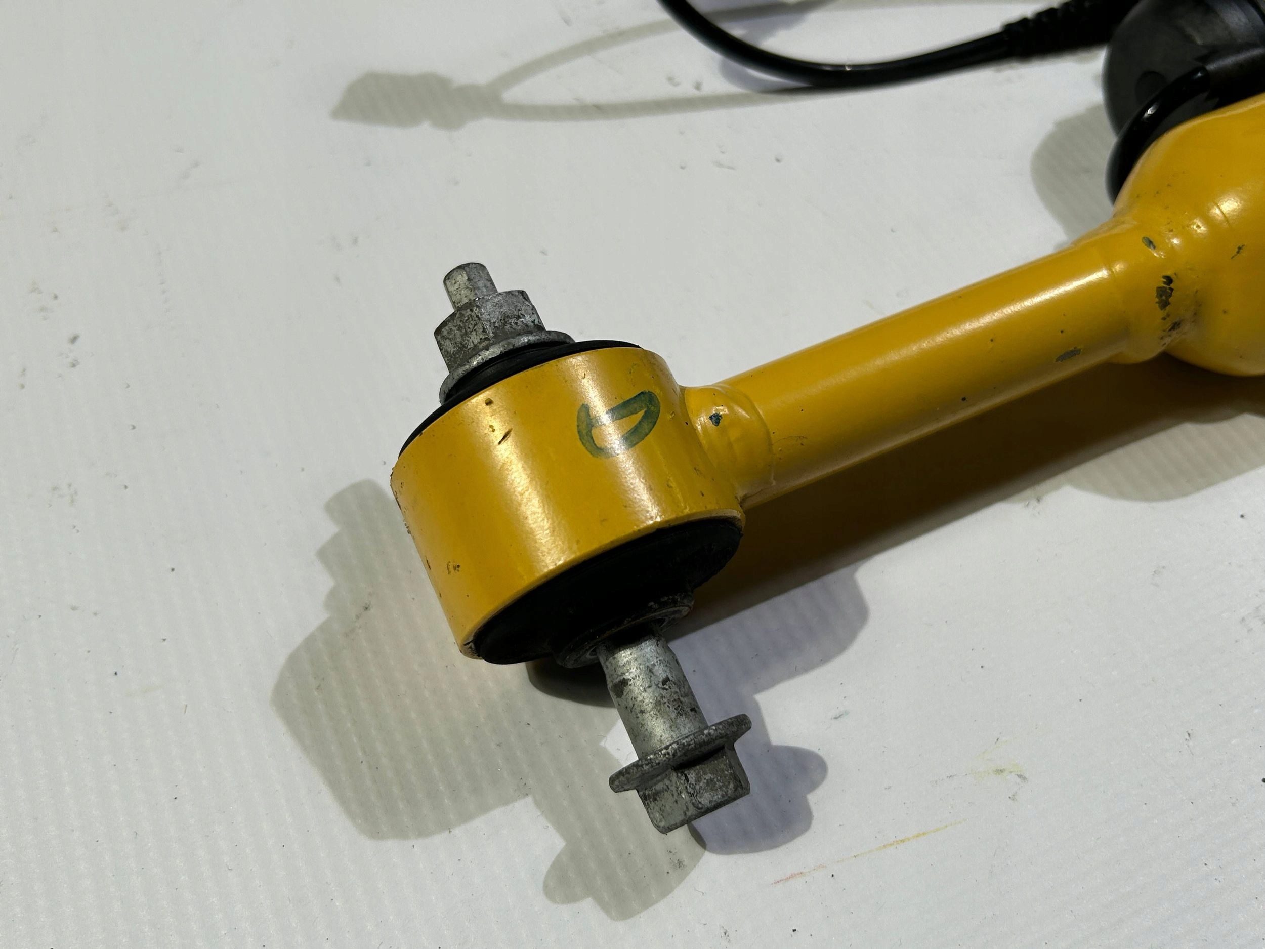 shock absorber rear part rear left Dodge Charger Challenger SRT Hellcat 2015