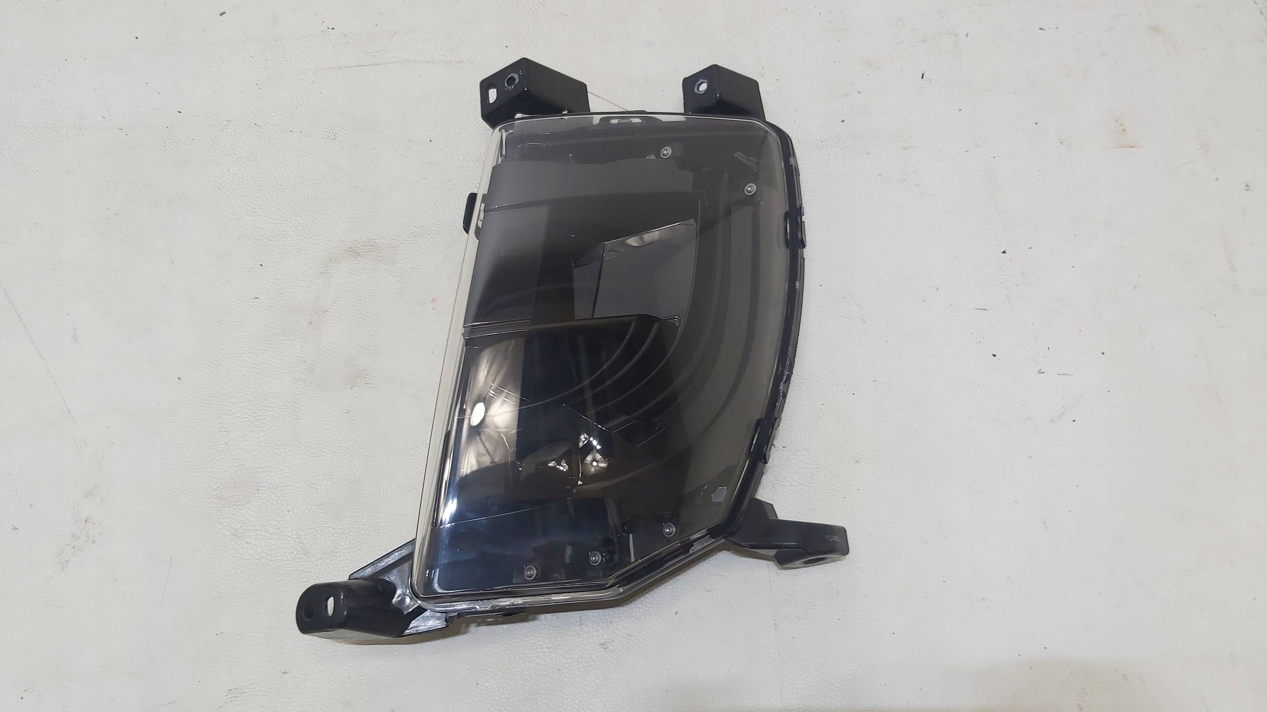 ГАЛОГЕН заглушка левый tesla MODEL S 1005999-00-D