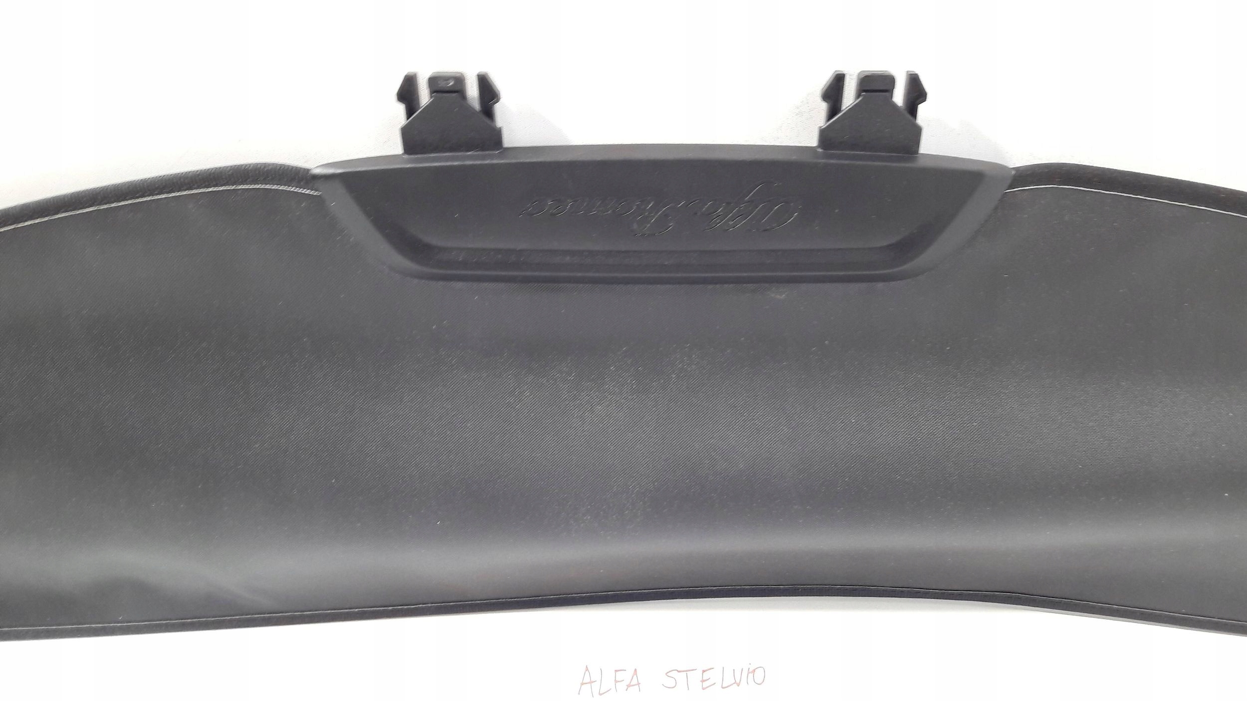 Alfa Romeo Stelvio blinds boot (RL3)