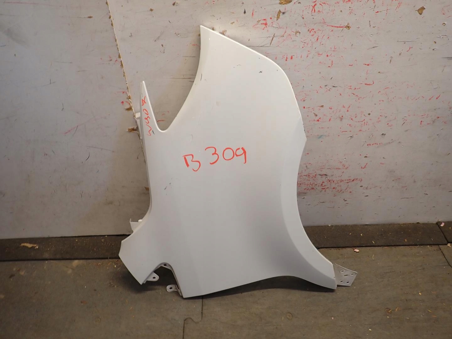 fender front front right MERCEDES SPRINTER W907 W910 2018