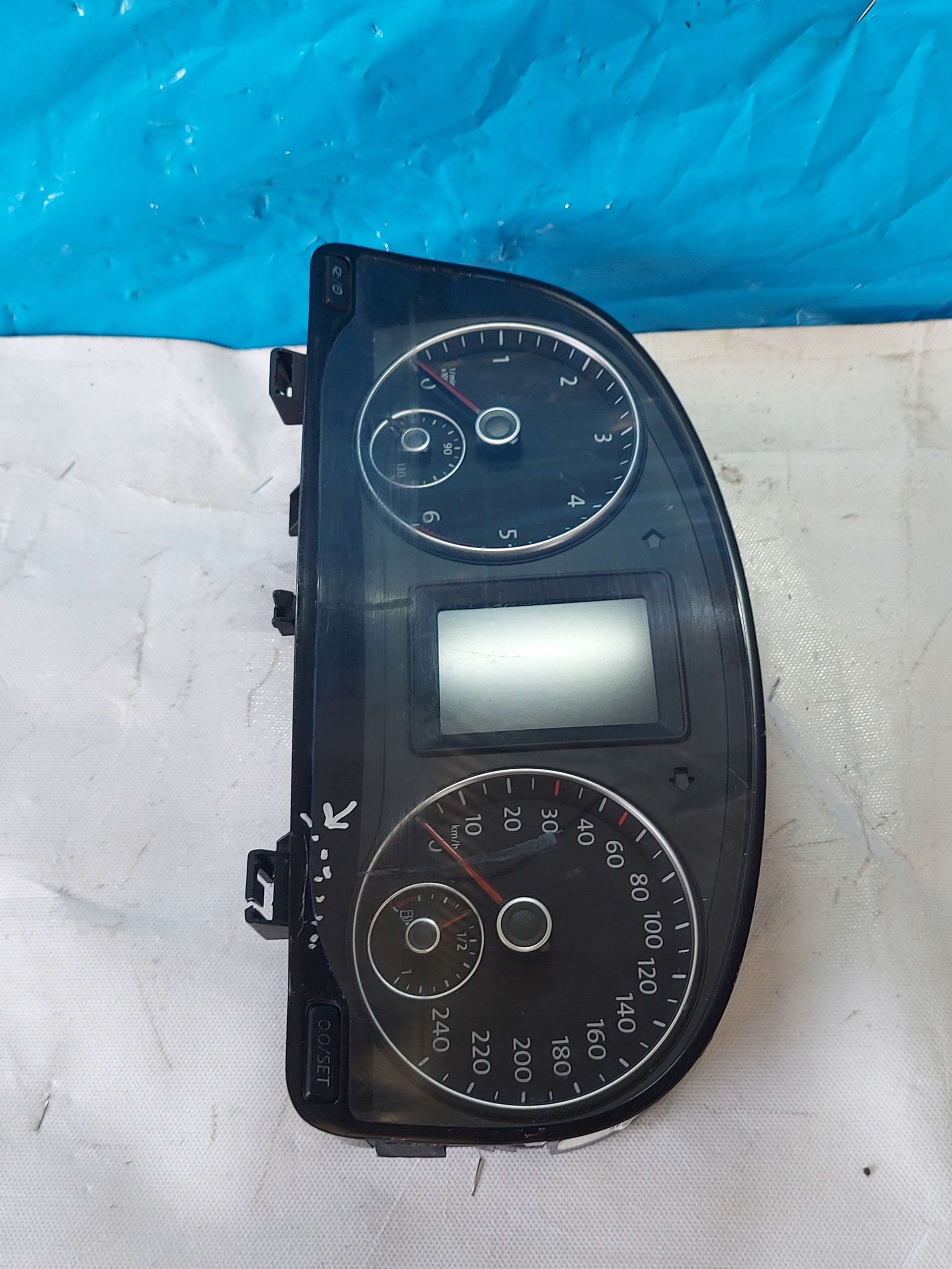 dials clock TOURAN II 1.6 TDI 1T0920875E