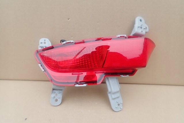 ФАРА ПРАВА ЗАДНЯ ПРОТИТУМАННА HYUNDAI I30 III