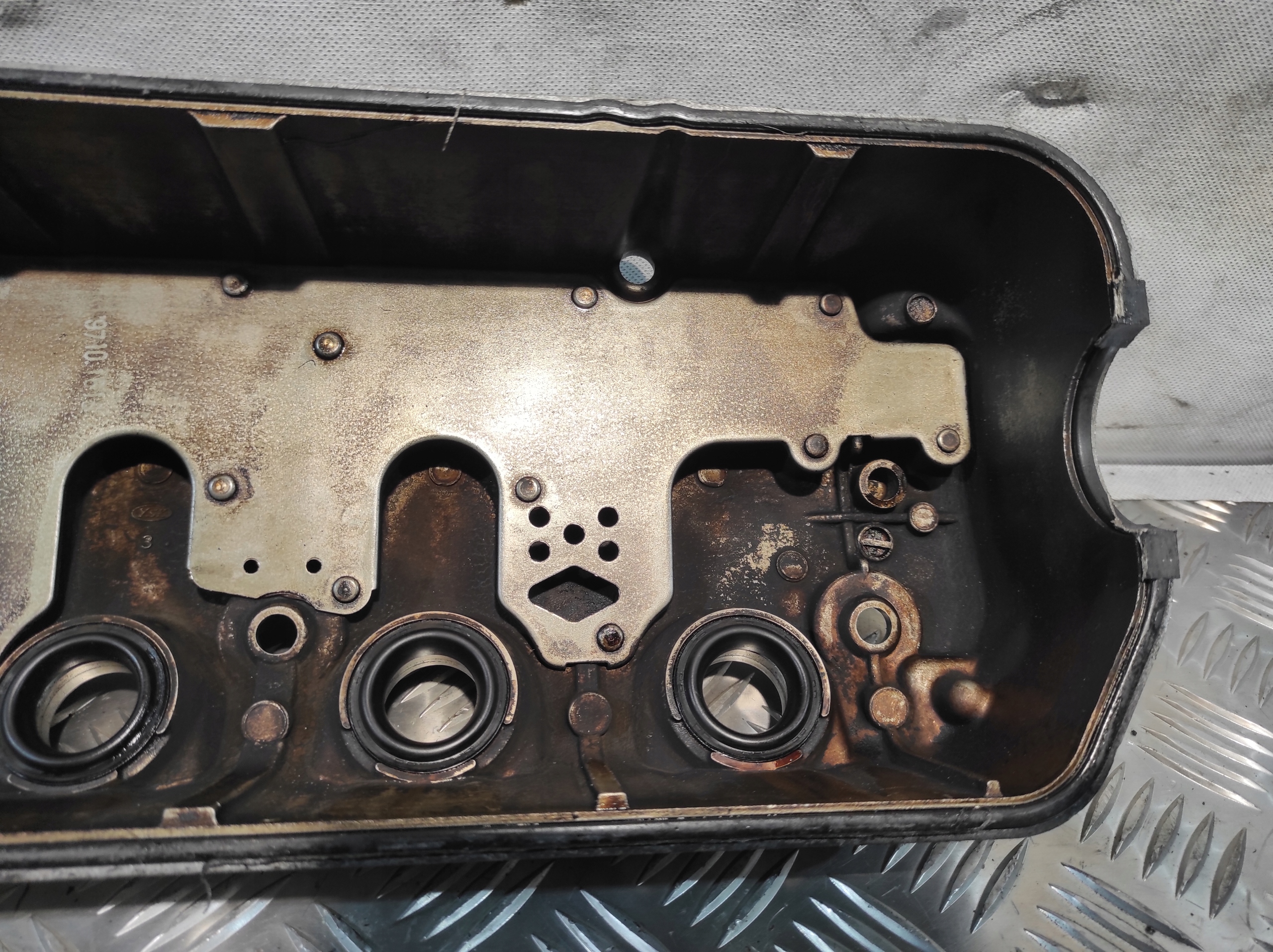 Abdeckung der Ventile HONDA CIVIC VI 6 1.4 B