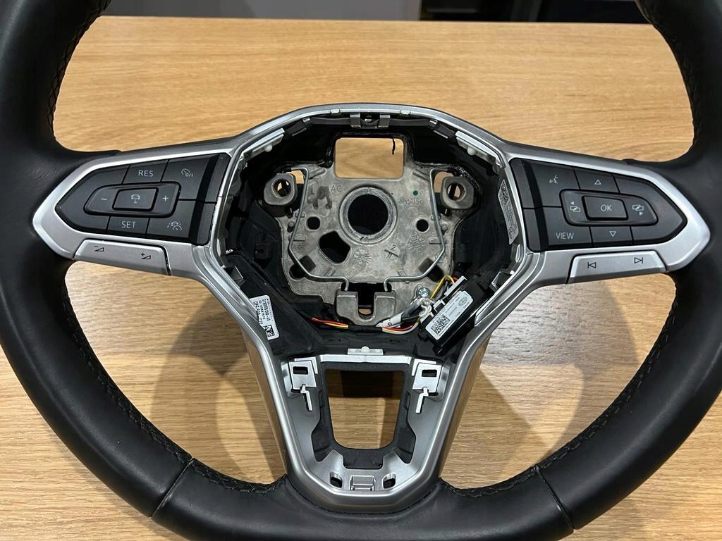 руль vw 5H0419089AJ
