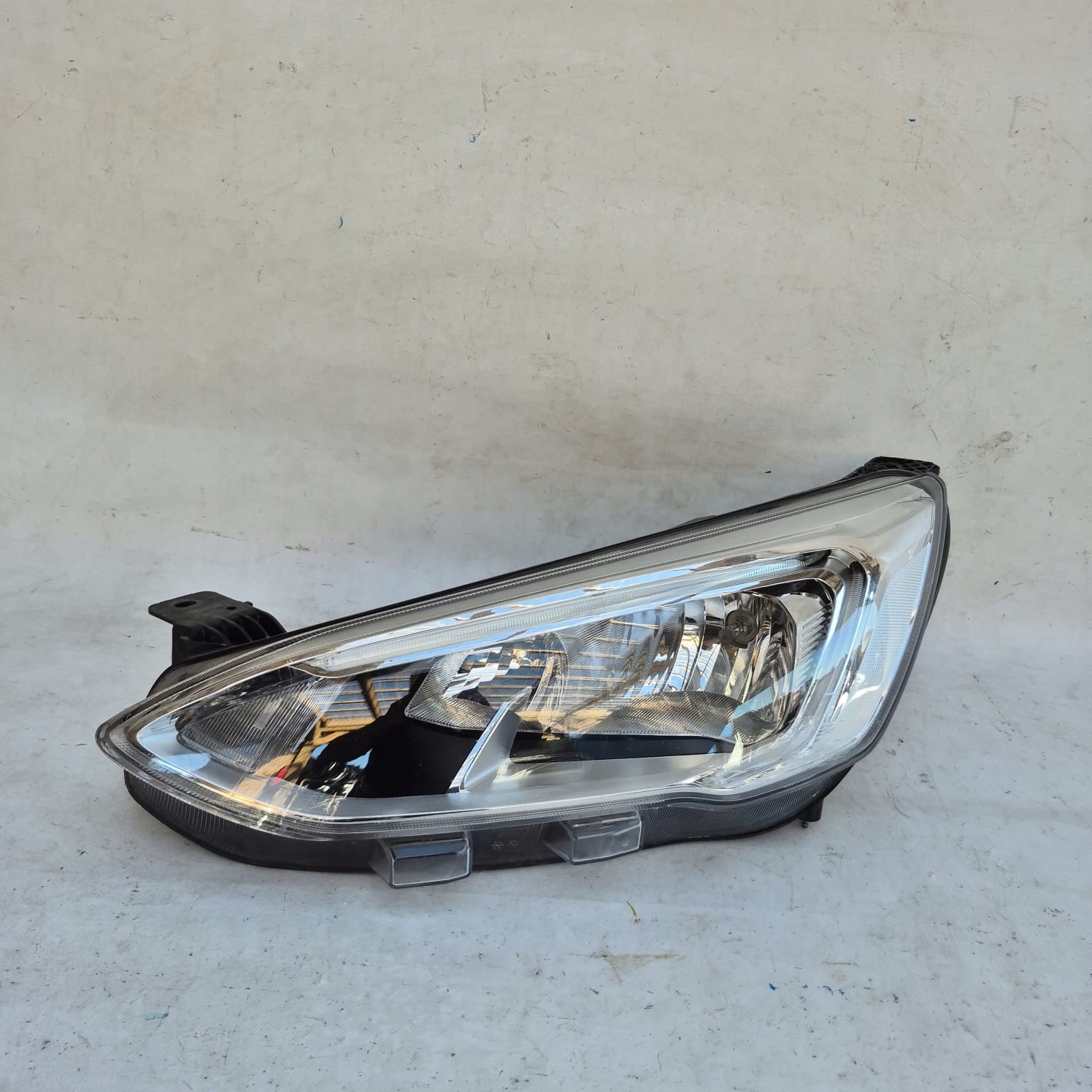 FORD FOCUS IV 4 MK4 18-21 light front front left JX7B-13W030-AE