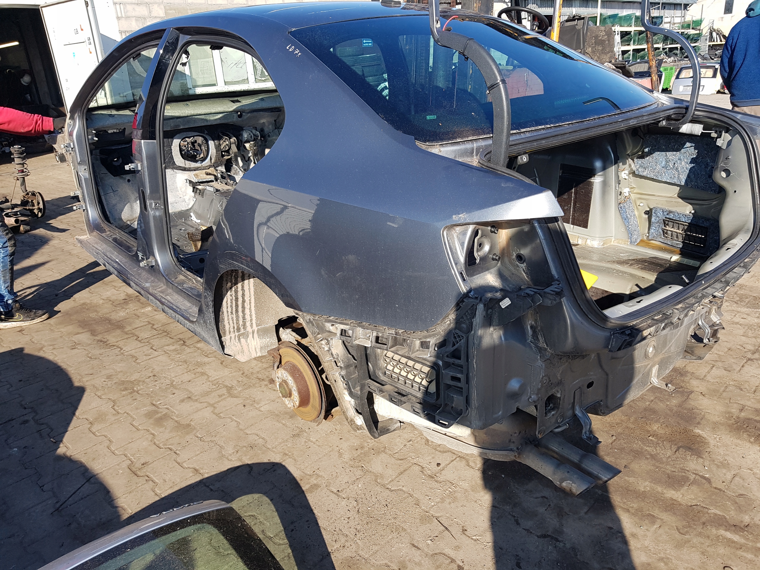 VW JETTA VI 5C 10-18r BŁOTNIK ĆWIARTKA LEWA TYŁ LD7X