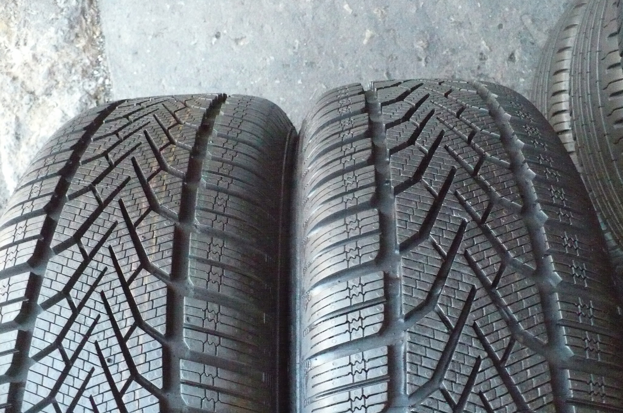 2x Semperit Speed Grip 2 215/60R16 Nové 2024