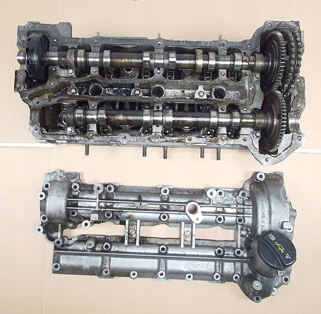 GŁOWICA SILNIKA PRAWA MERCEDES W209 6420163601