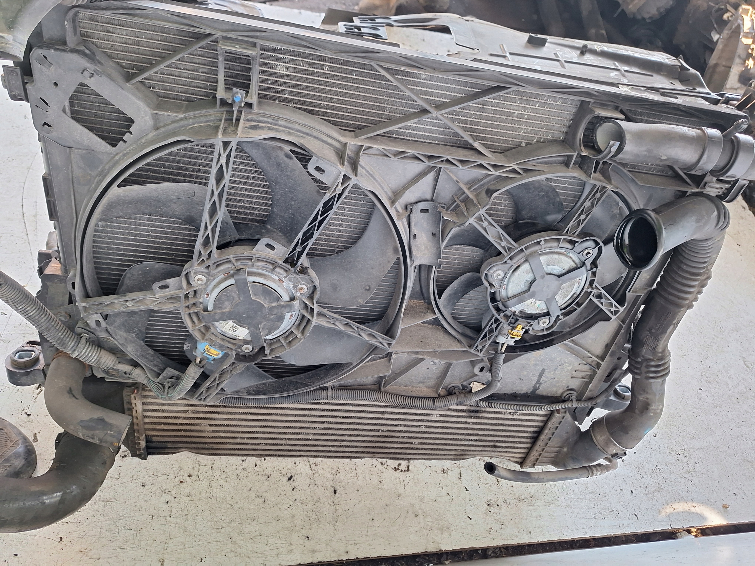 VIVARO B TRAFFIC III 14-> Schlossträger 1.6 CDTI