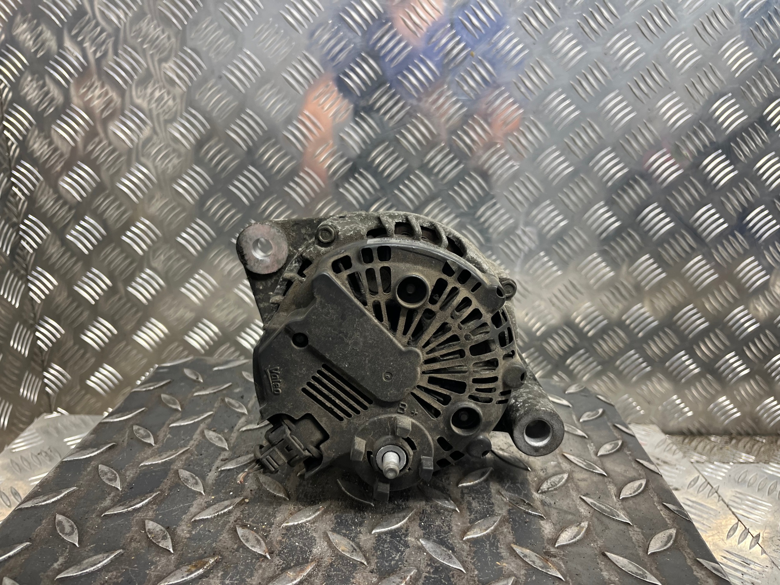 ALTERNATOR OPEL INSIGNIA 13502581