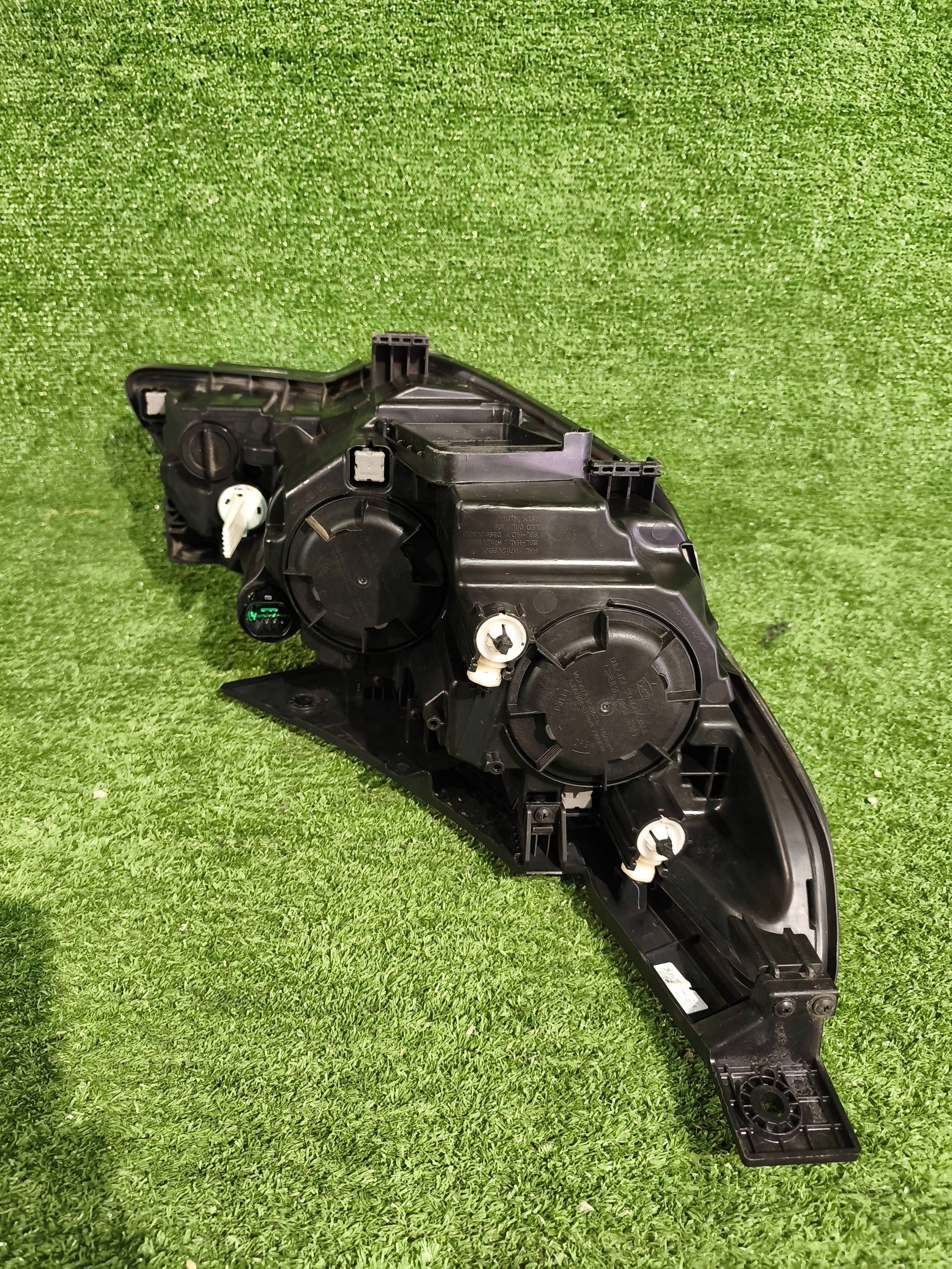 REFLEKTOR left front KIA OPTIMA IV 15- lens NR.988