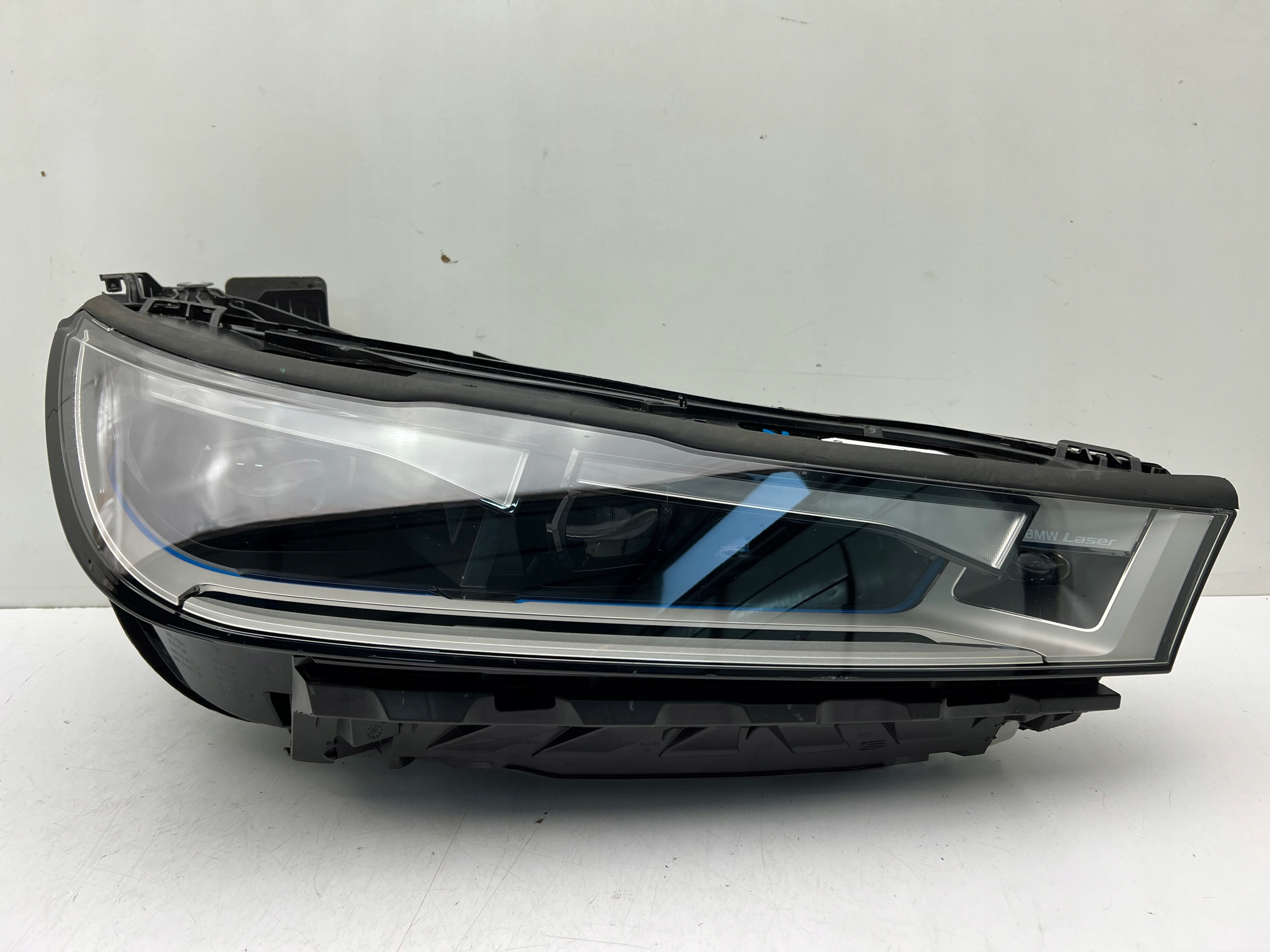 BMW IX IX20 M60 LAMPA PRAWA LASER KOMPLETNA N 21-