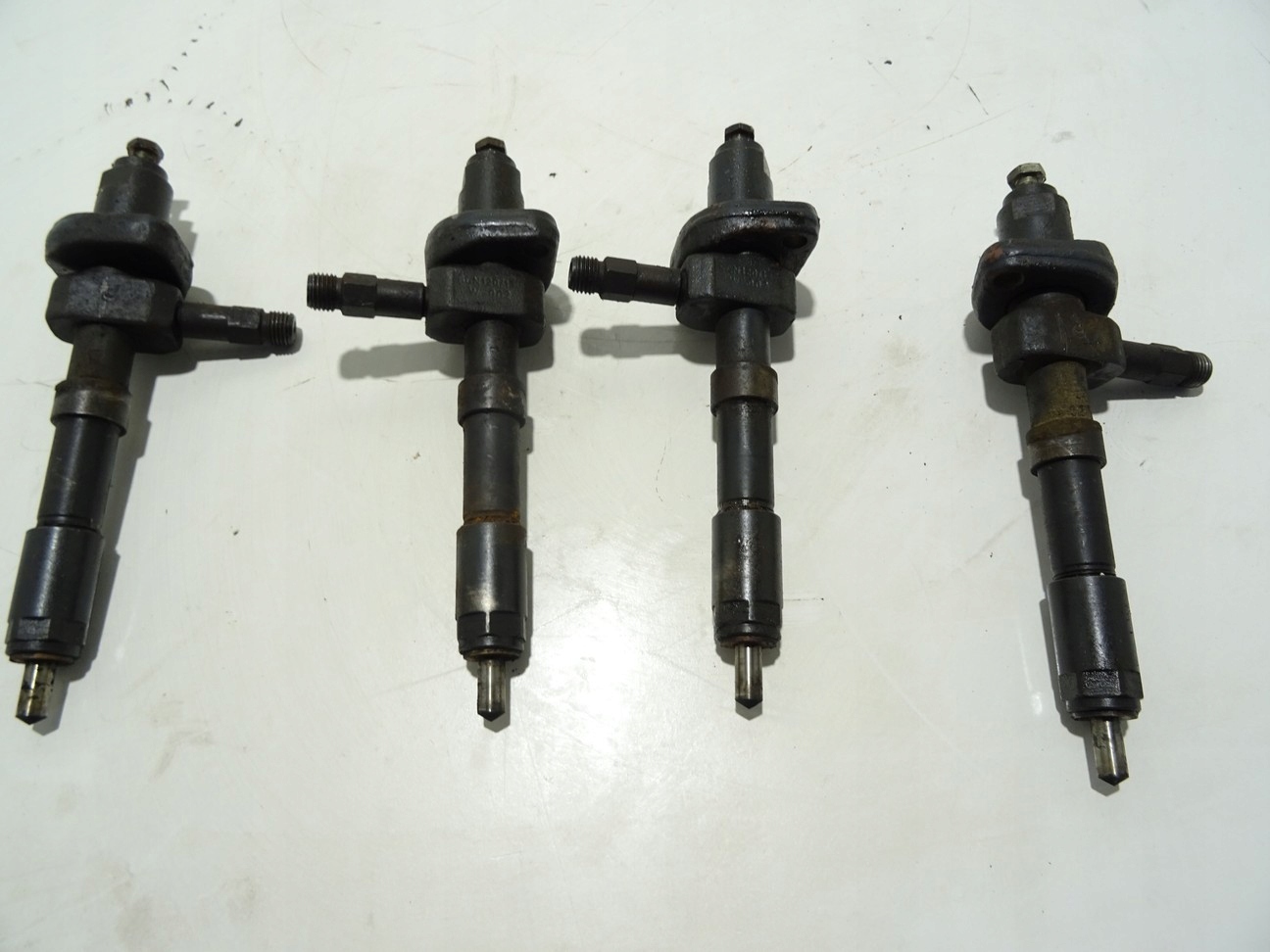 444535 - ІНЖЕКТОРИ 4 ШТ IFA ADK 70