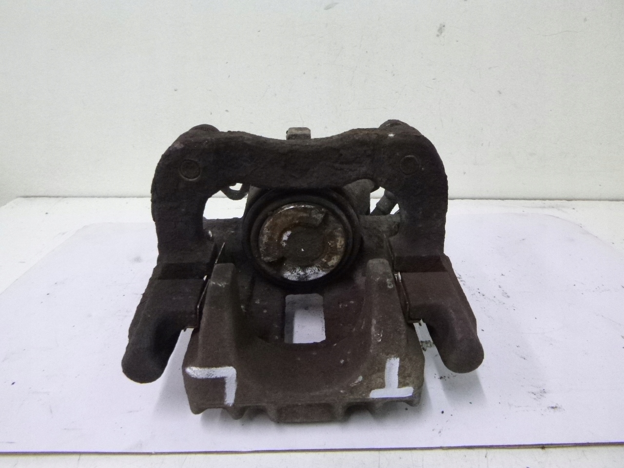 caliper brake rear part Volkswagen Bora 2.3 02r.