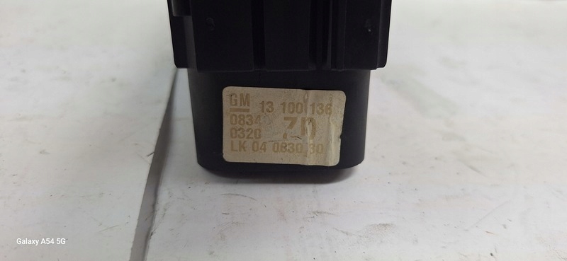 switch switch of the lights OPEL ASTRA III 13100136ZD