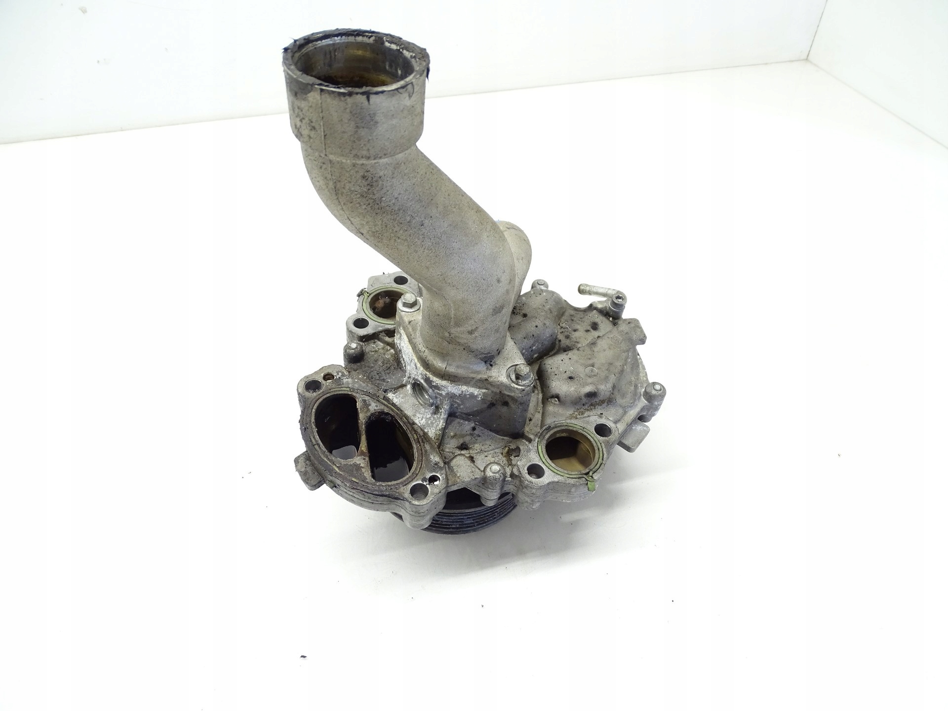 water pump MASERATI LEVANTE 3.0 051778320