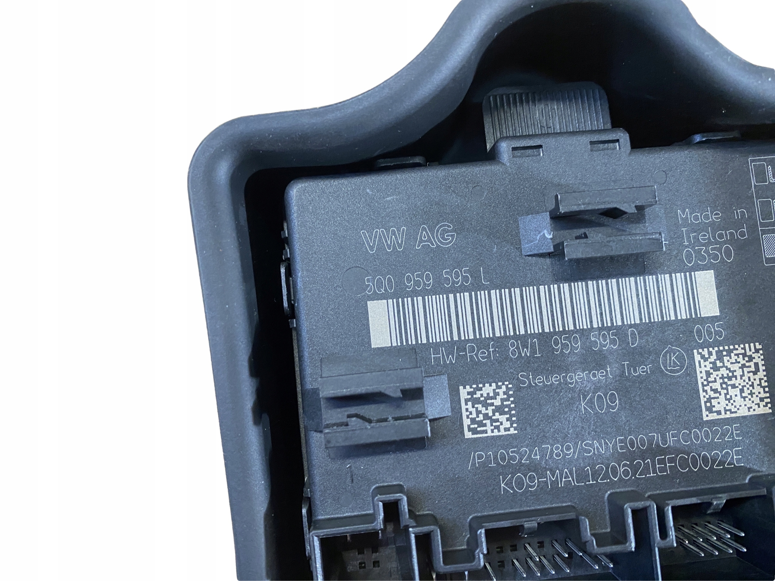 AUDI Q3 83A control unit module door 5Q0959595L