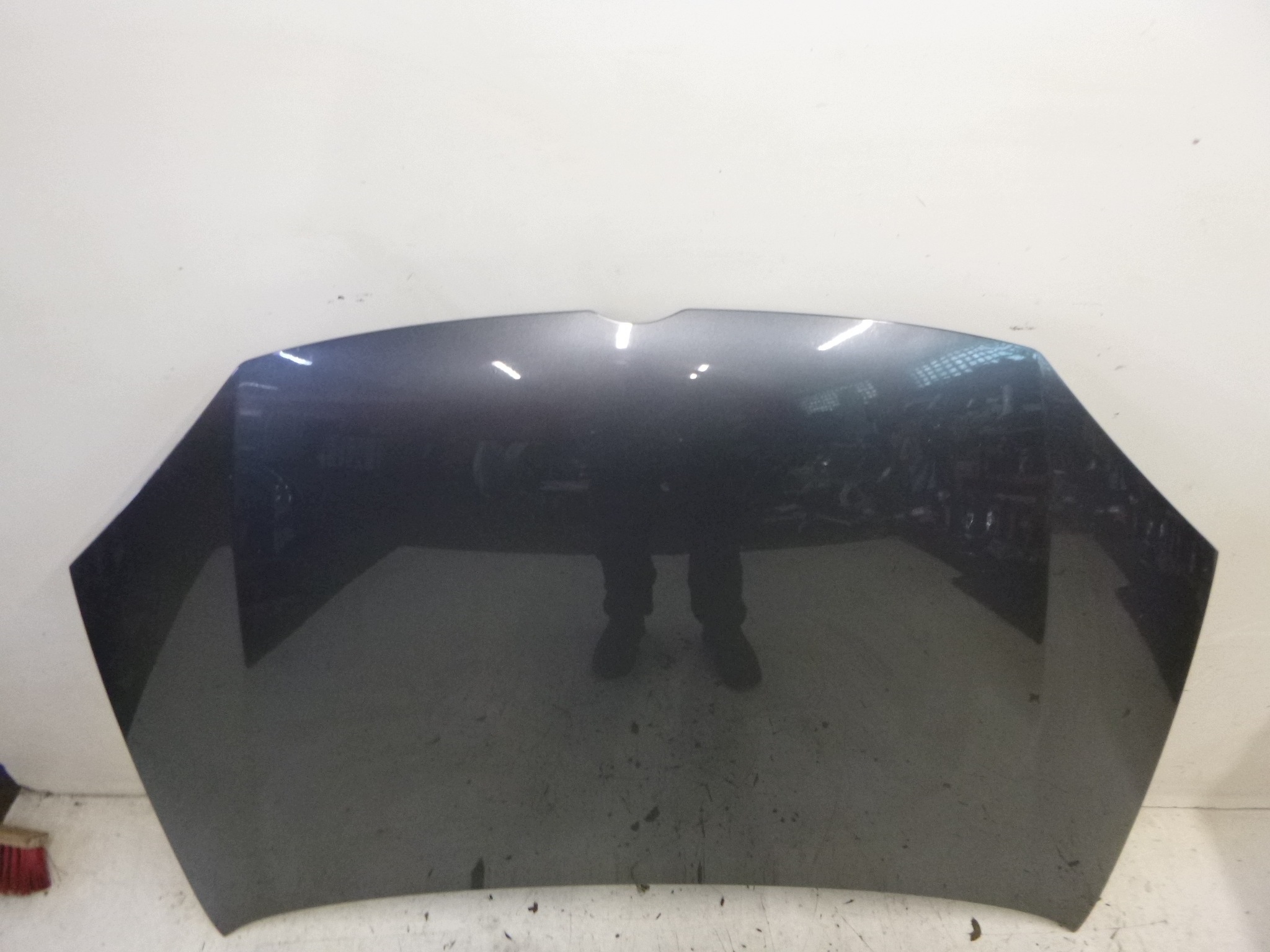 bonnet front VOLKSWAGEN GOLF V 5 2003-2008 lakier LD7X